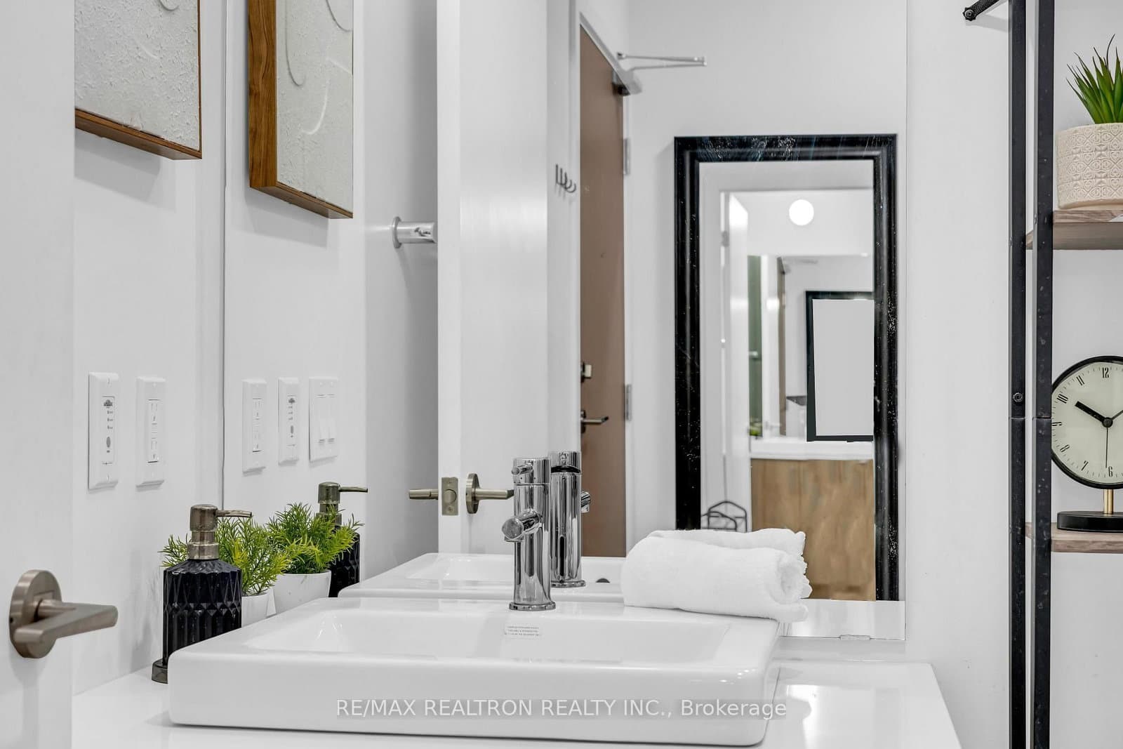 1195 The Queensway, Unit 317 thumbnail 16