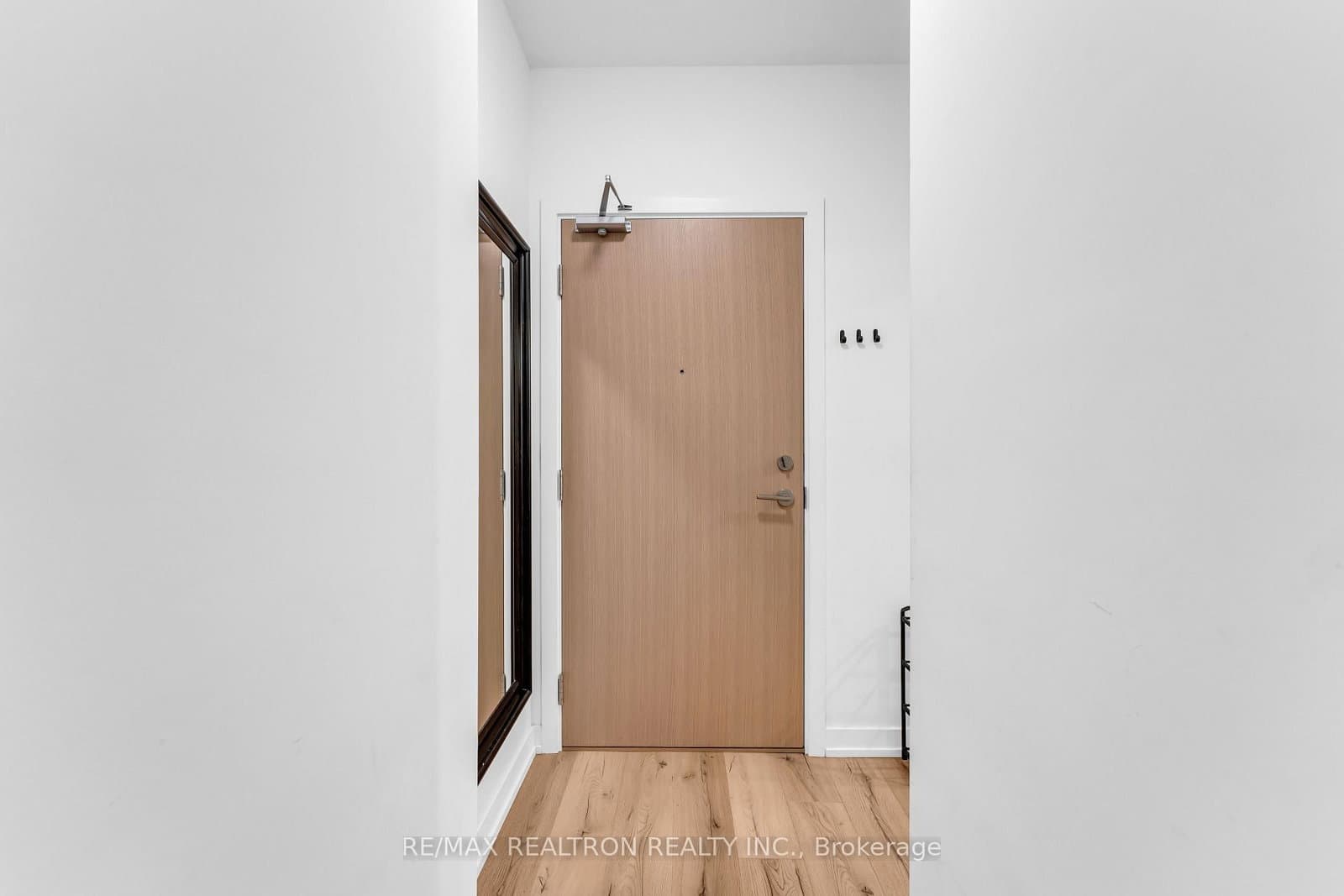 1195 The Queensway, Unit 317 thumbnail 2
