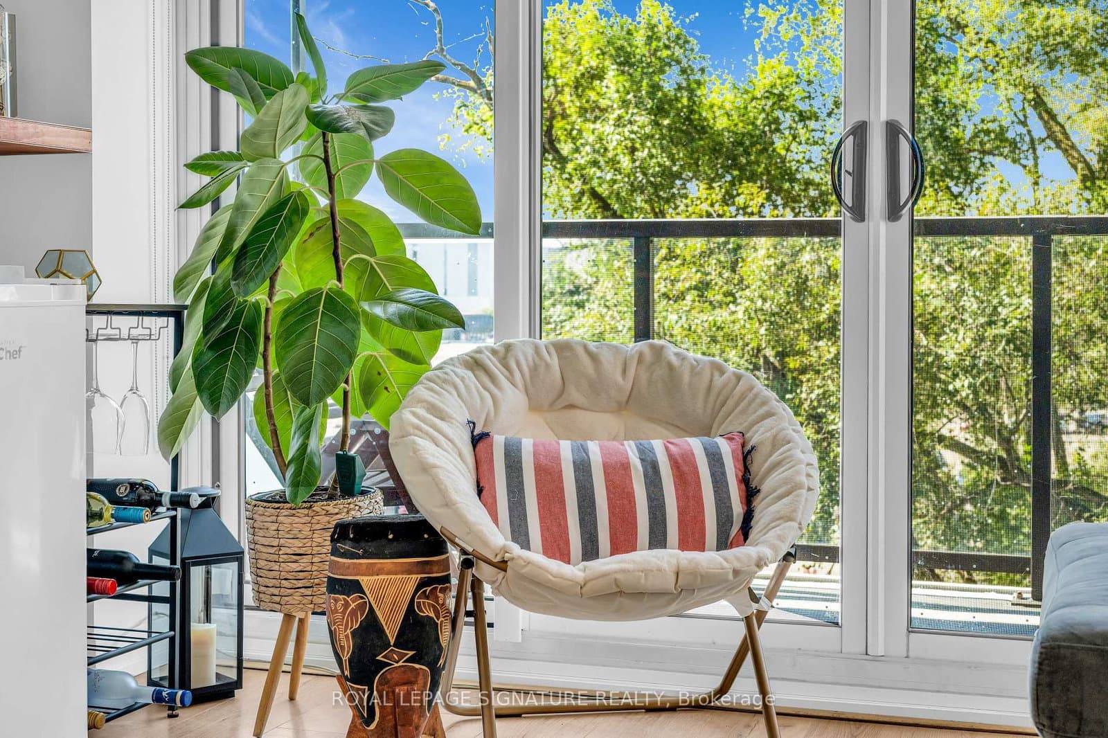 1195 The Queensway, Unit 317 thumbnail 23