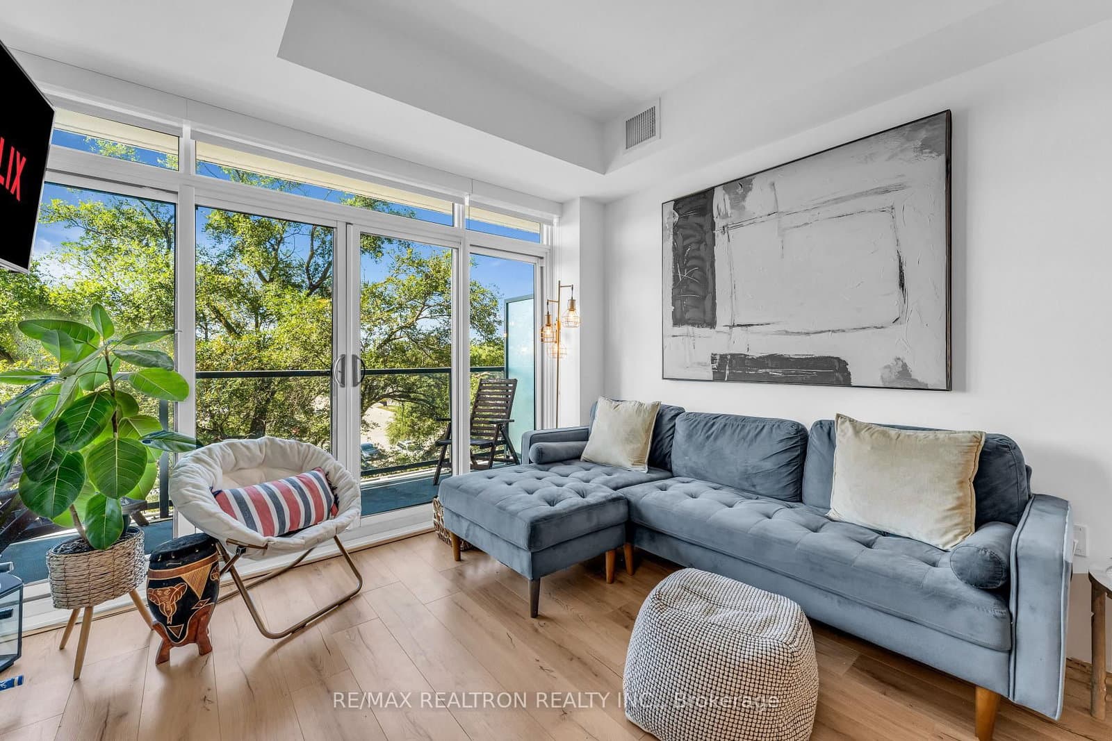1195 The Queensway, Unit 317 thumbnail 32