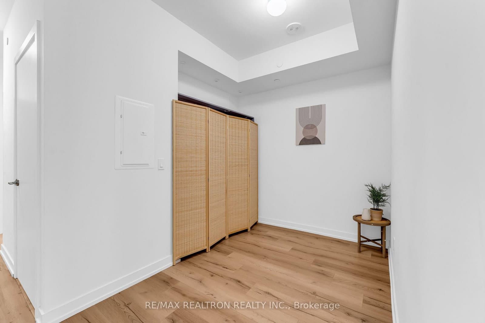 1195 The Queensway, Unit 317 thumbnail 7