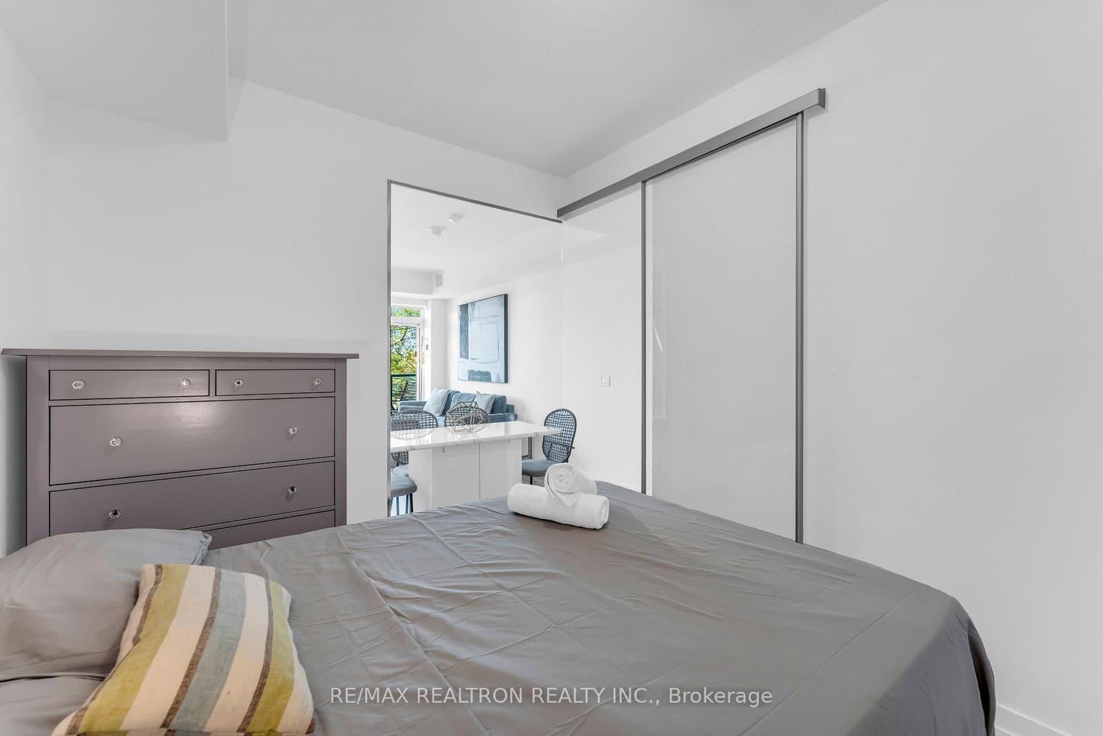 1195 The Queensway, Unit 317 thumbnail 8