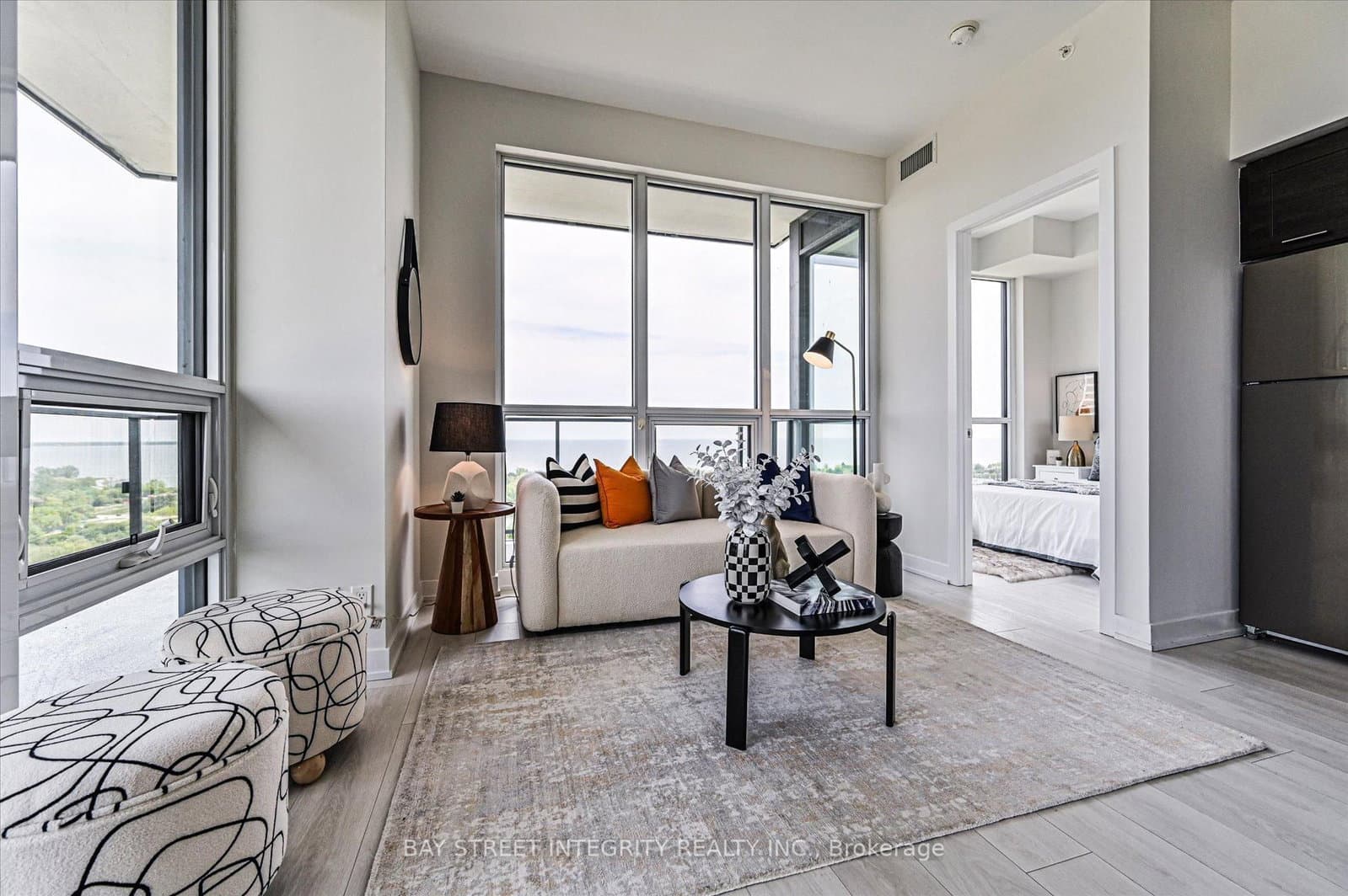2212 Lake Shore Boulevard W, Unit 2001 thumbnail 8