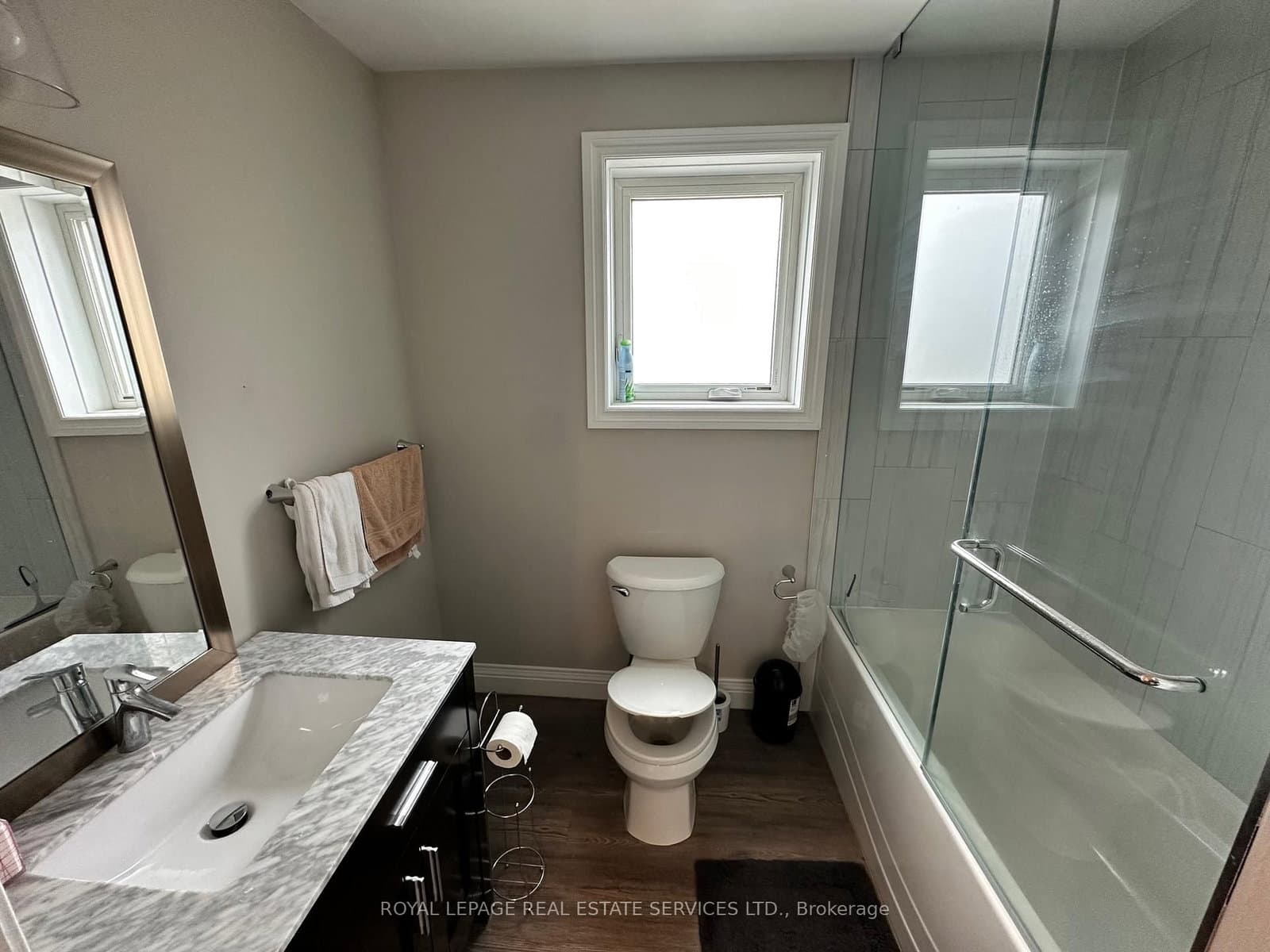 1-3 Queen Street S, Unit 2nd Flr thumbnail 7