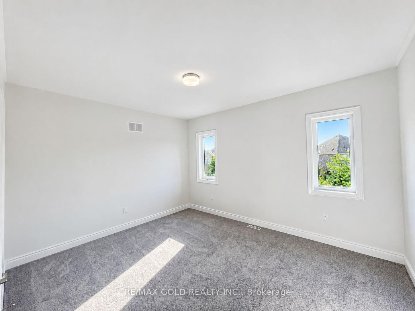 31 Dolomite Drive thumbnail 35