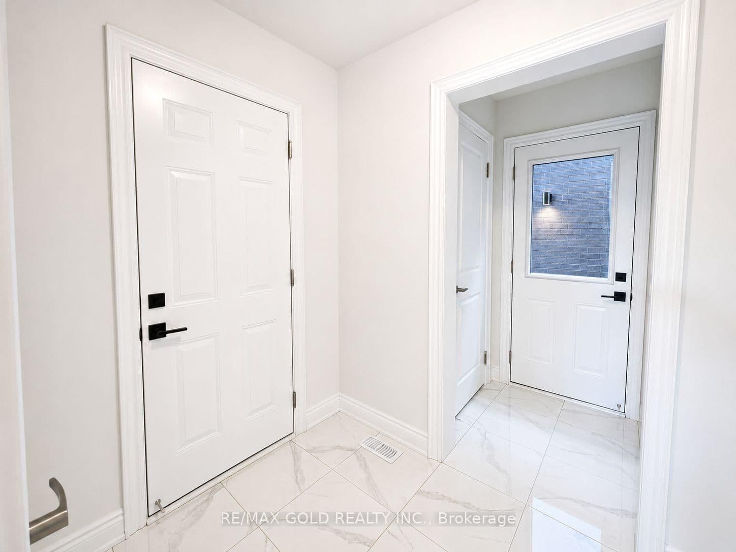 31 Dolomite Drive thumbnail 37