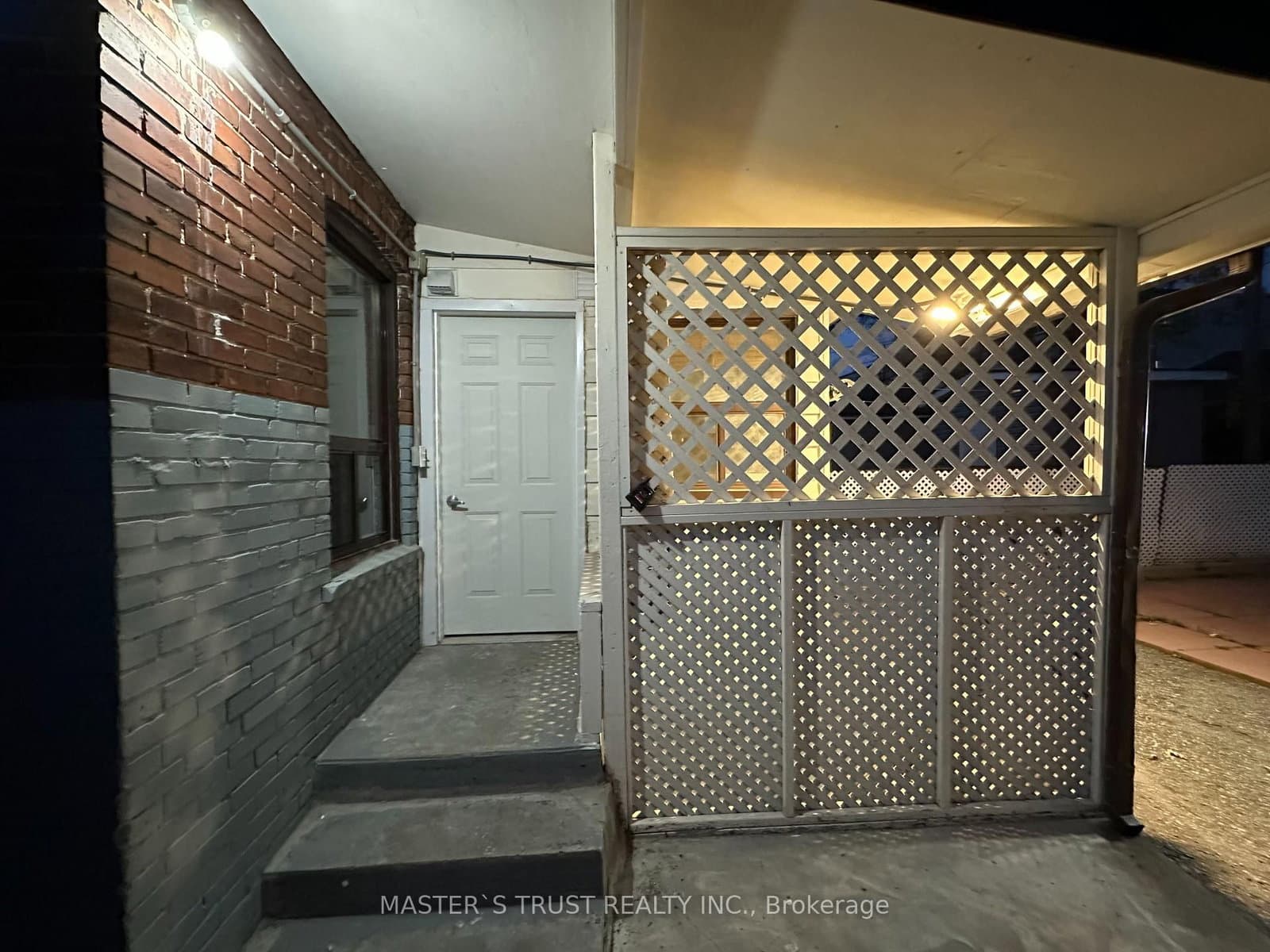 151 Dynevor Road, Unit Upper thumbnail 10