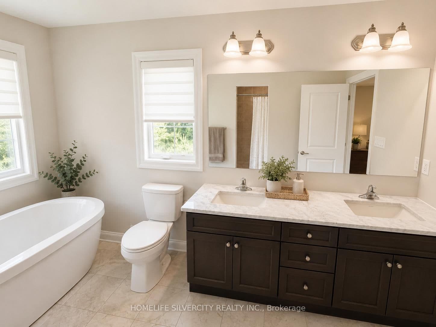 588 Queen Mary Drive thumbnail 24