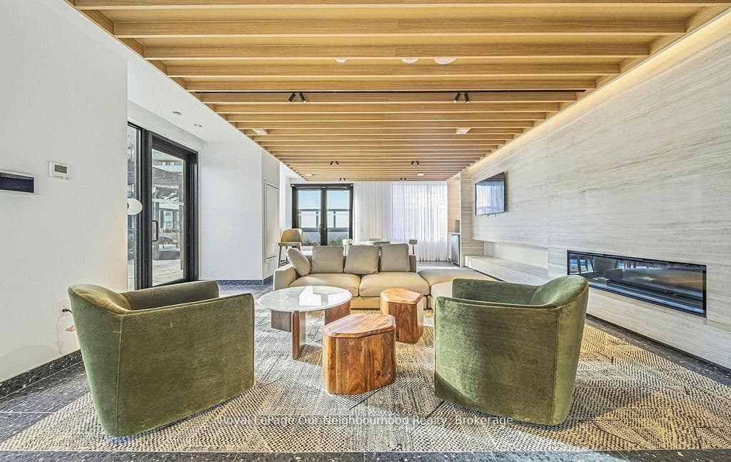 395 Square One Drive, Unit 412 thumbnail 18