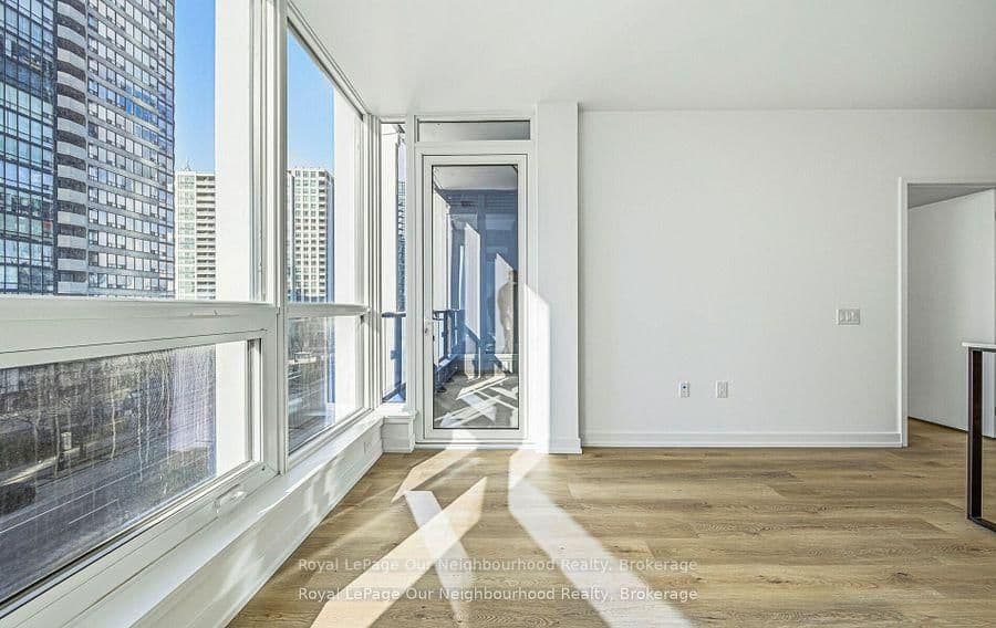 395 Square One Drive, Unit 412 thumbnail 9