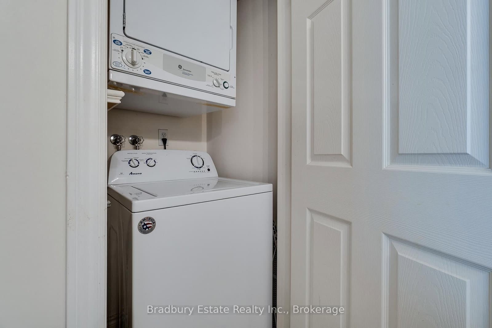 2045 Appleby Line, Unit 305 thumbnail 10