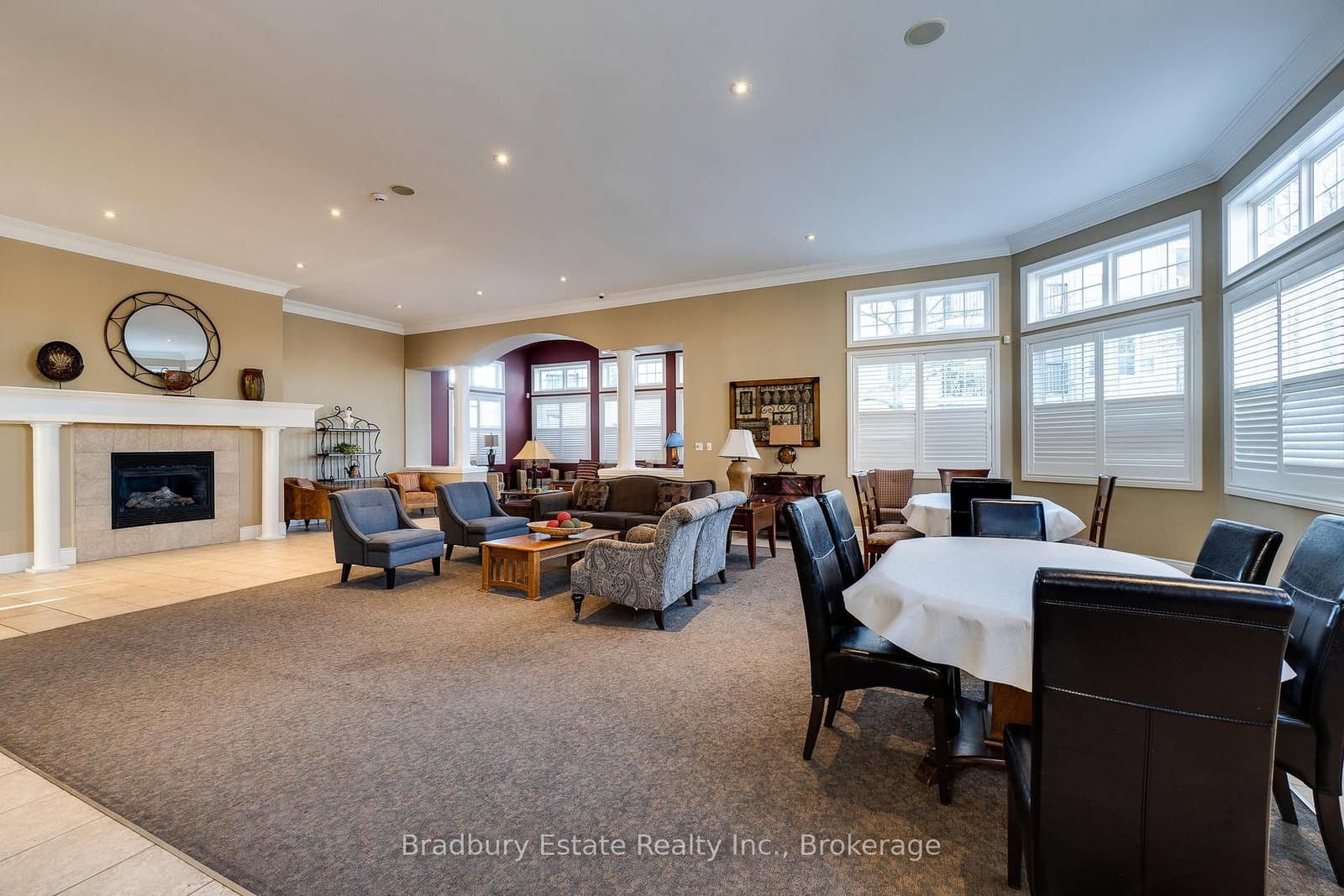 2045 Appleby Line, Unit 305 thumbnail 17