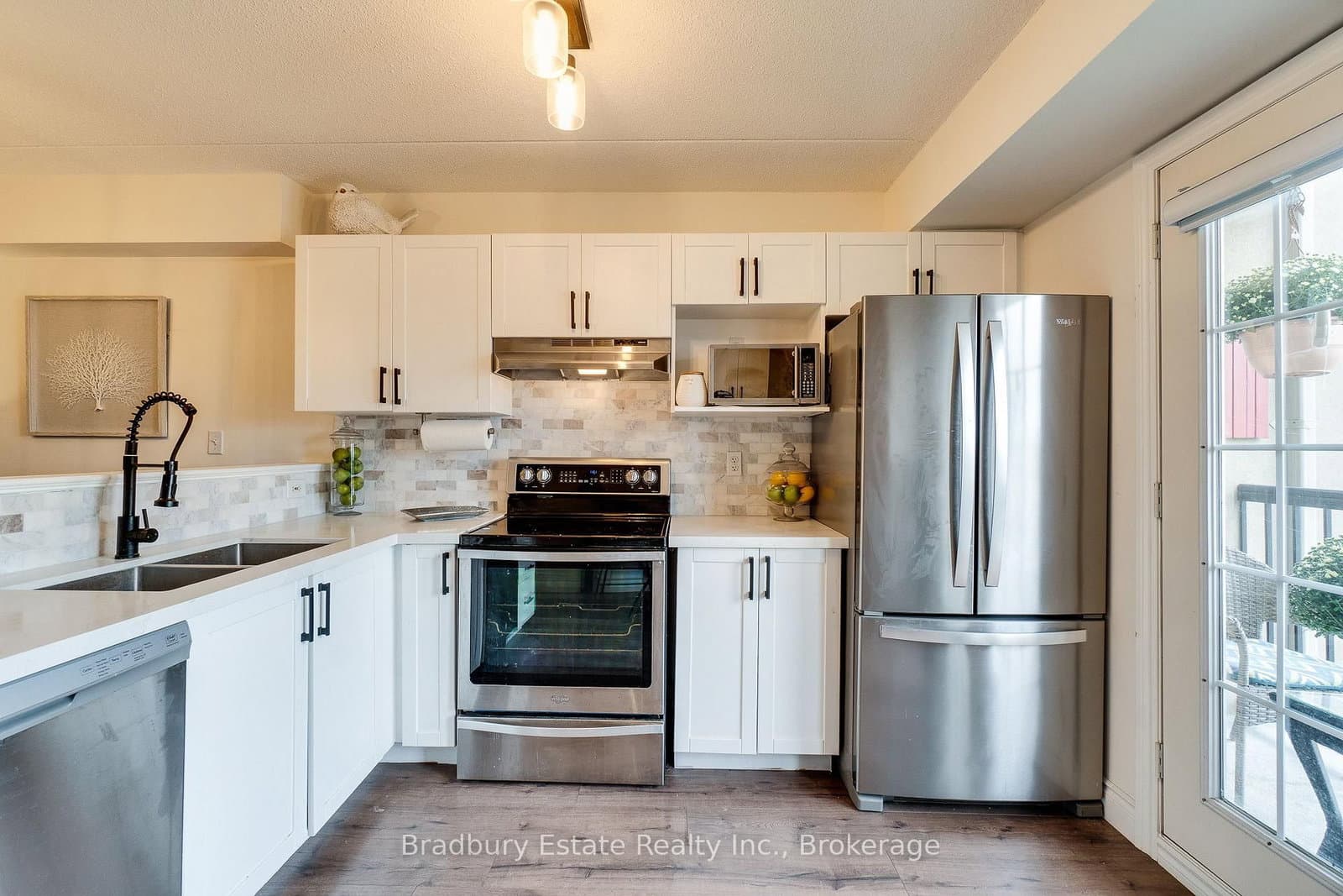 2045 Appleby Line, Unit 305 thumbnail 5