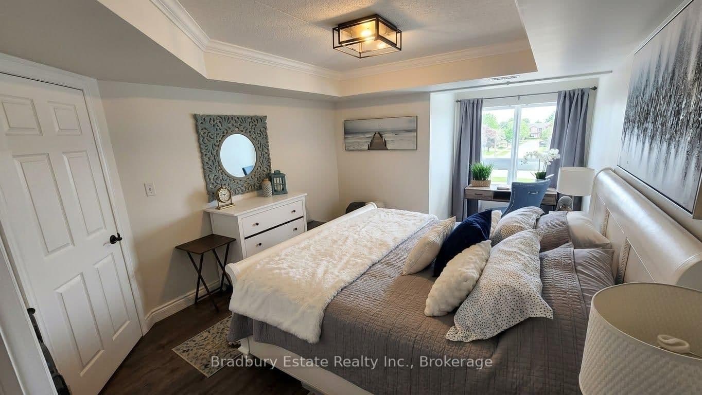2045 Appleby Line, Unit 305 thumbnail 6