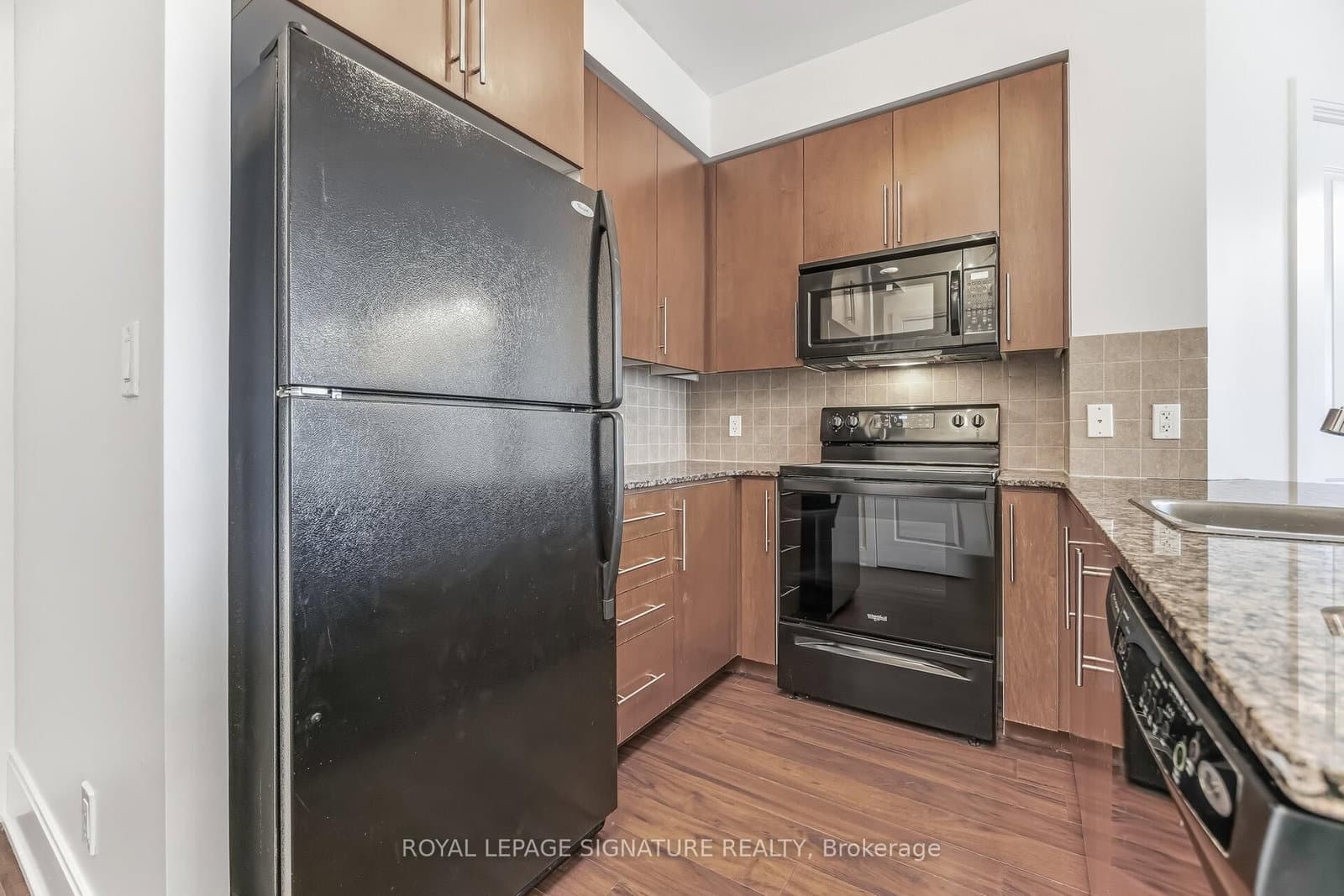 330 Burnhamthorpe Road W, Unit 1402 thumbnail 14