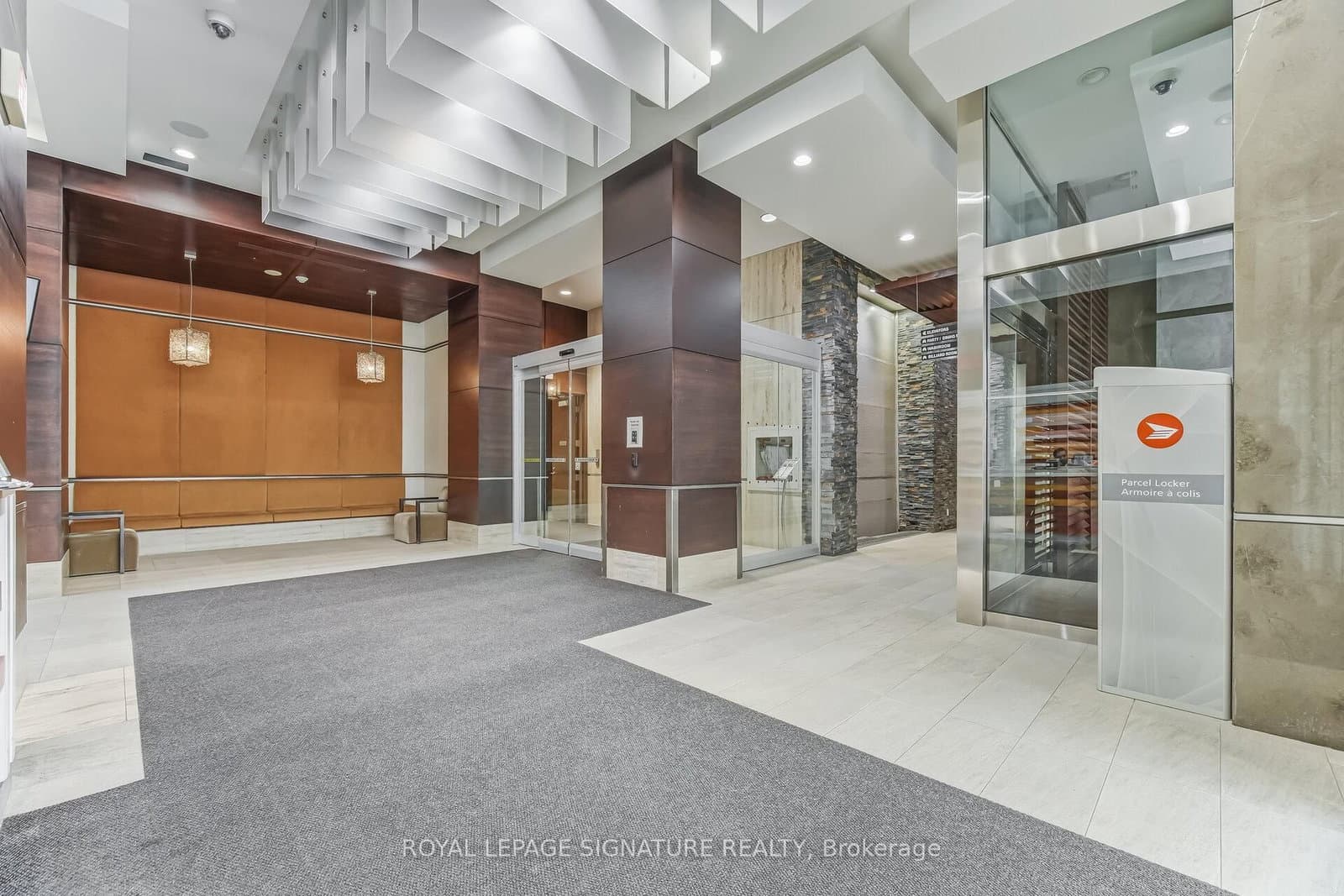 330 Burnhamthorpe Road W, Unit 1402 thumbnail 3