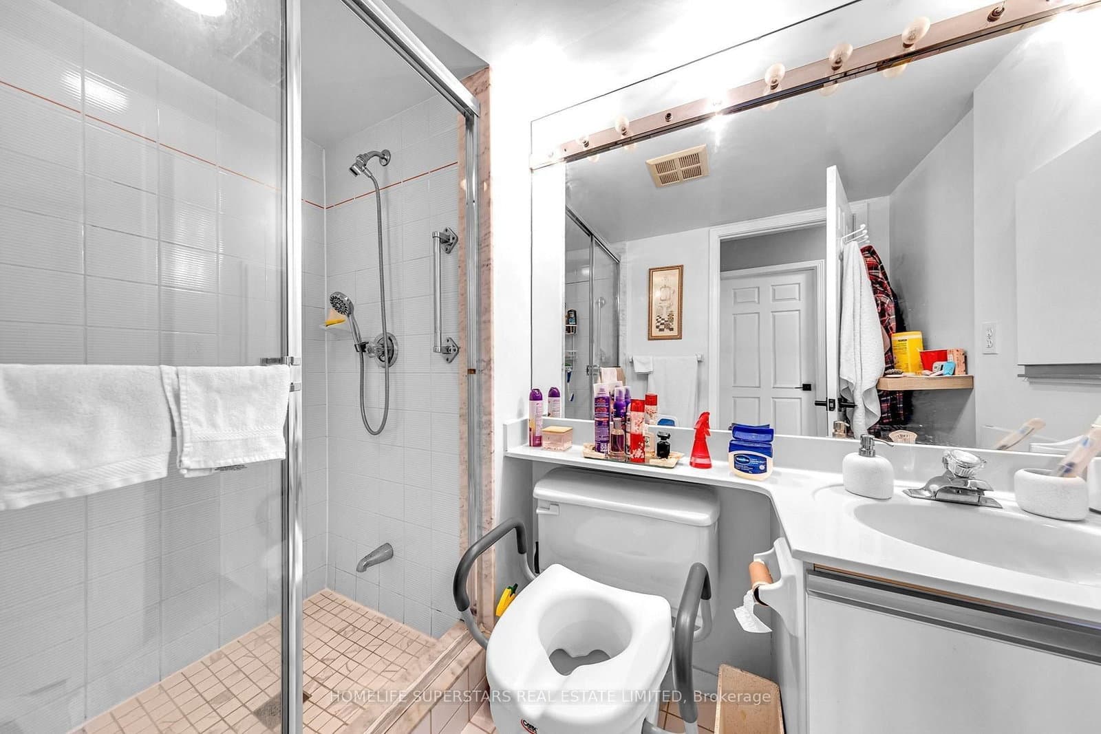 24 Hanover Road, Unit 907 thumbnail 12