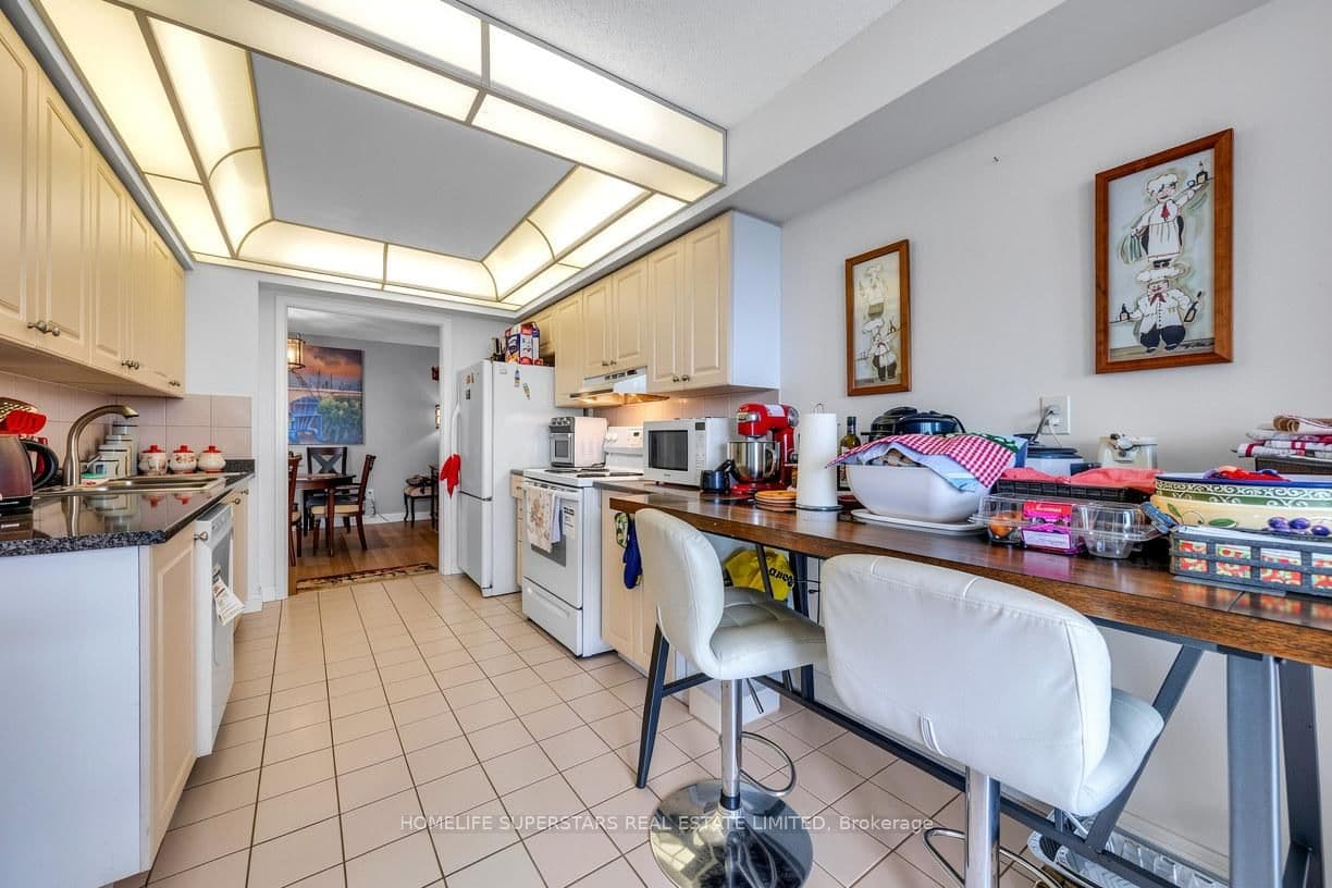 24 Hanover Road, Unit 907 thumbnail 15