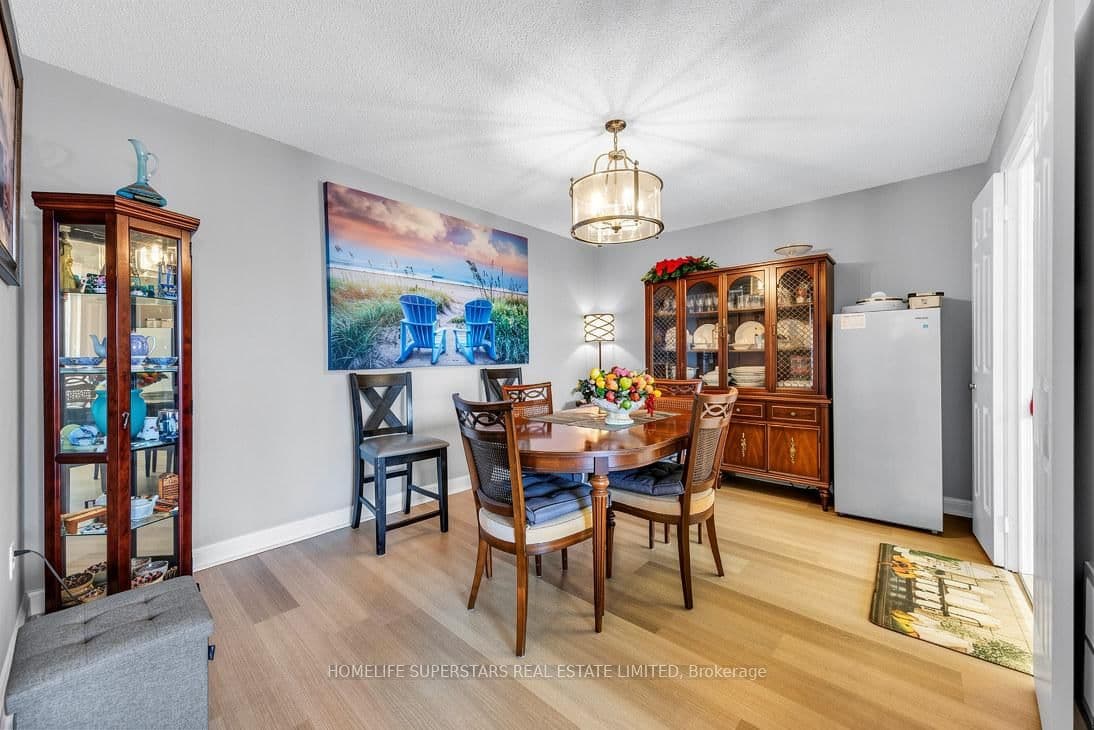 24 Hanover Road, Unit 907 thumbnail 5