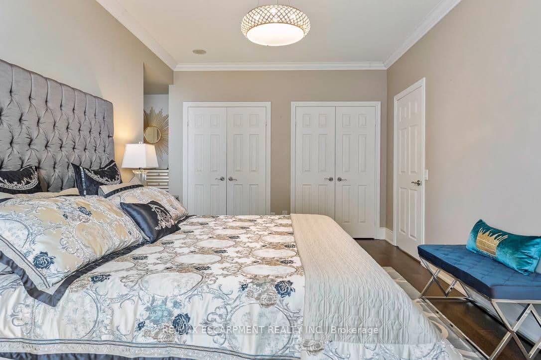 35 Kingsbridge Garden Circle, Unit 2706 thumbnail 30