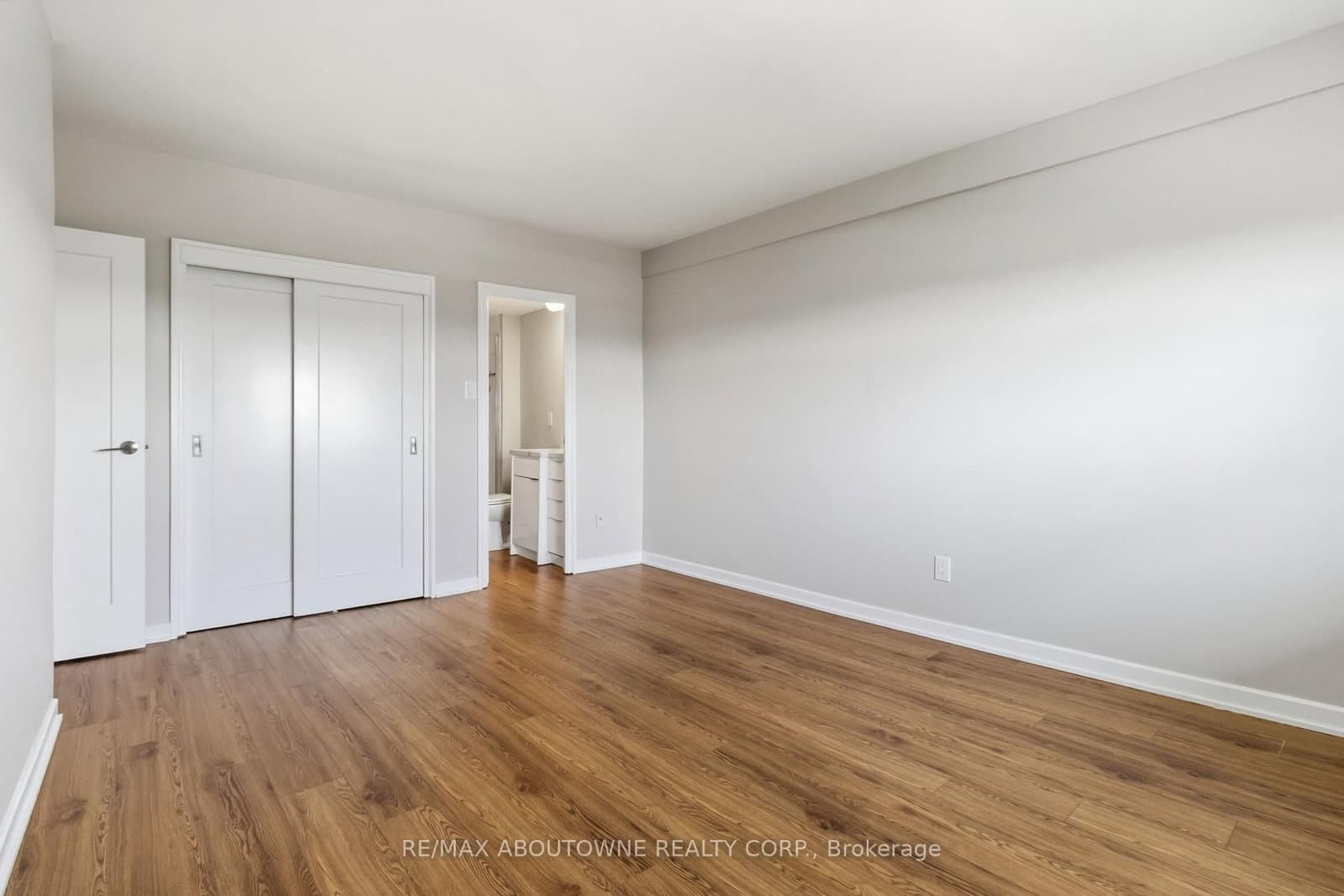 125 Forsythe Street, Unit 1201 thumbnail 15