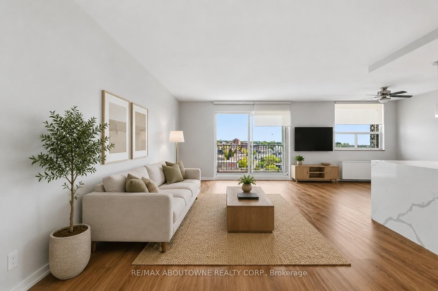 125 Forsythe Street, Unit 1201 thumbnail 4