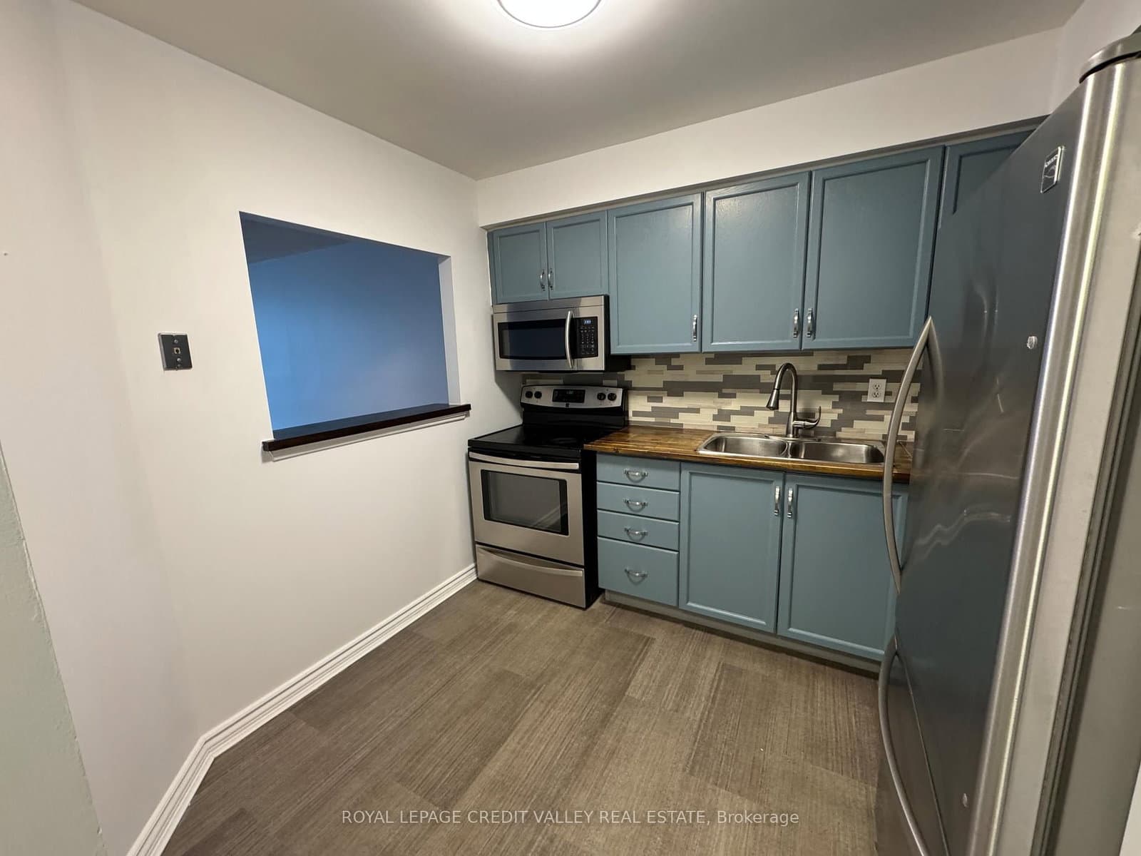 1270 MAPLE CROSSING Boulevard, Unit 704 thumbnail 14