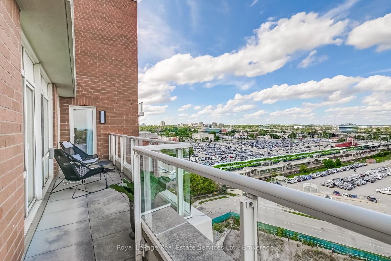 60 Old Mill Road, Unit PH1 thumbnail 40