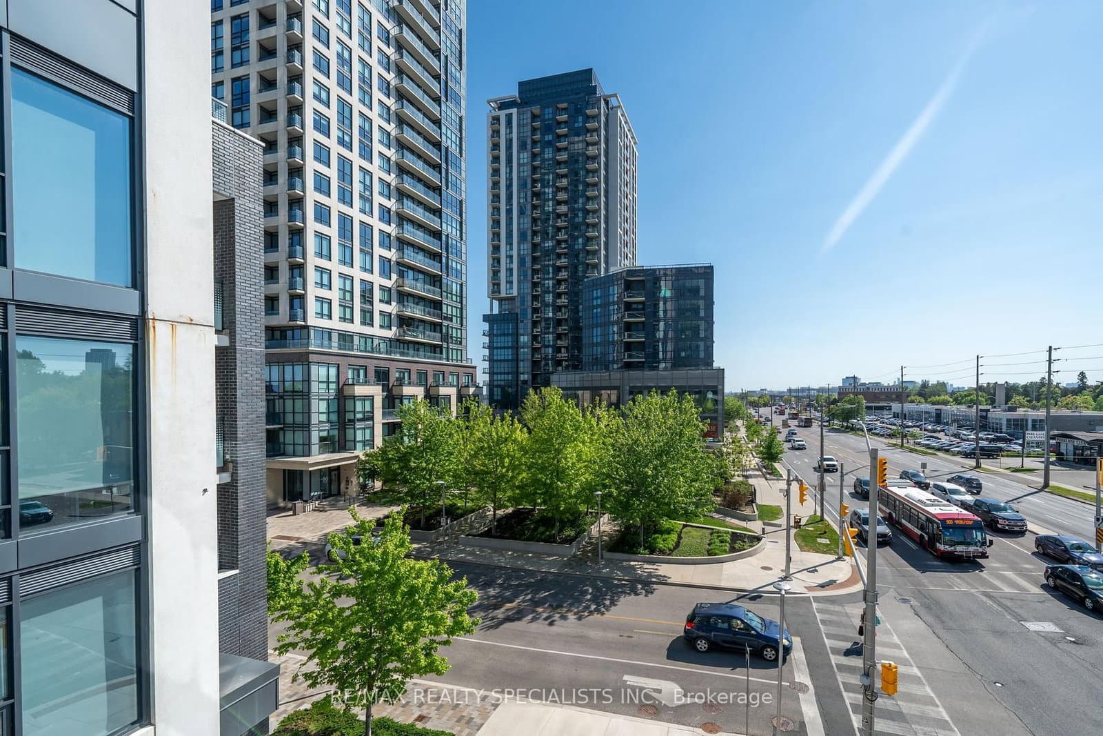 30 Samuel Wood Way, Unit 303 thumbnail 12