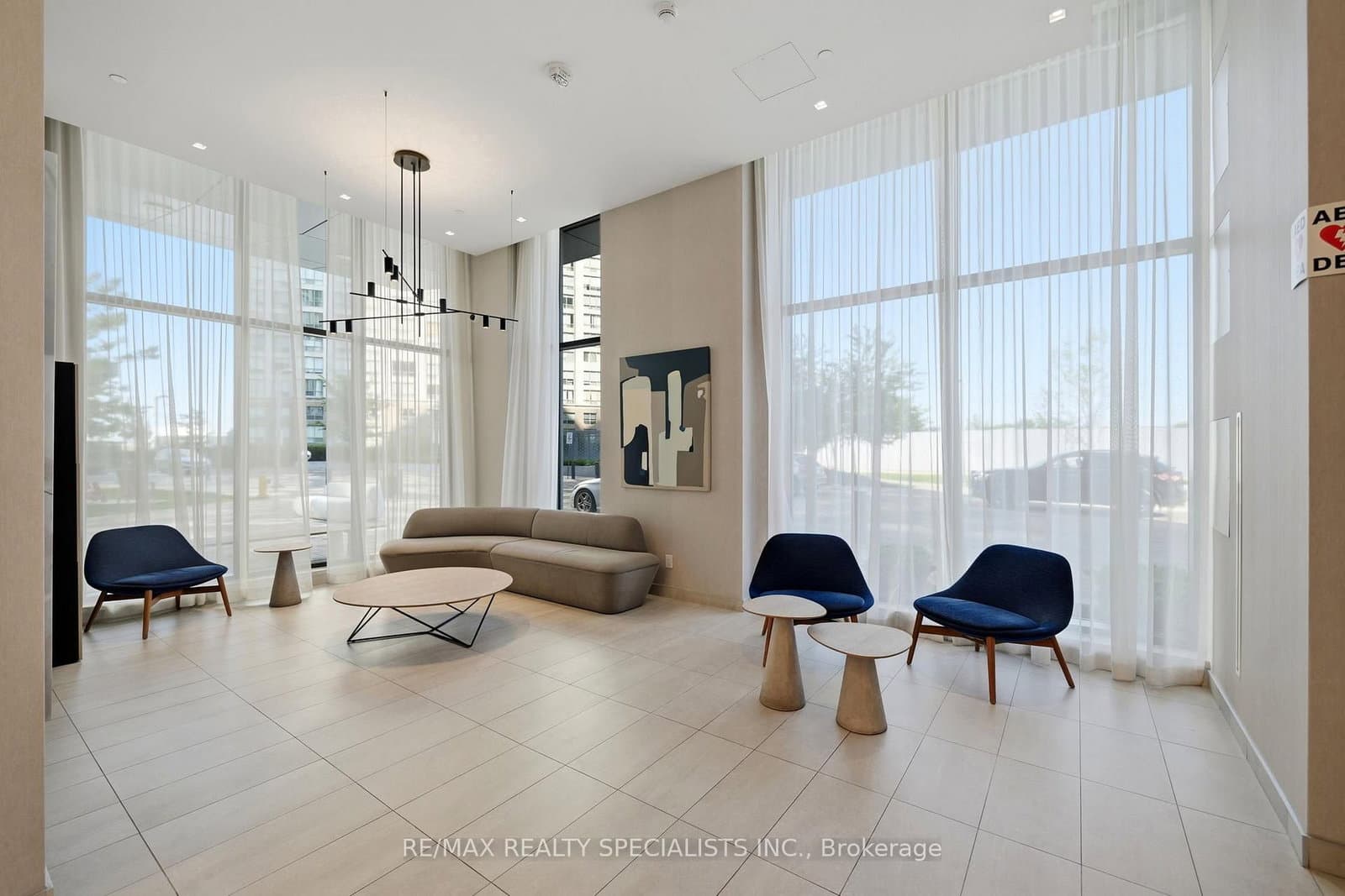 30 Samuel Wood Way, Unit 303 thumbnail 6