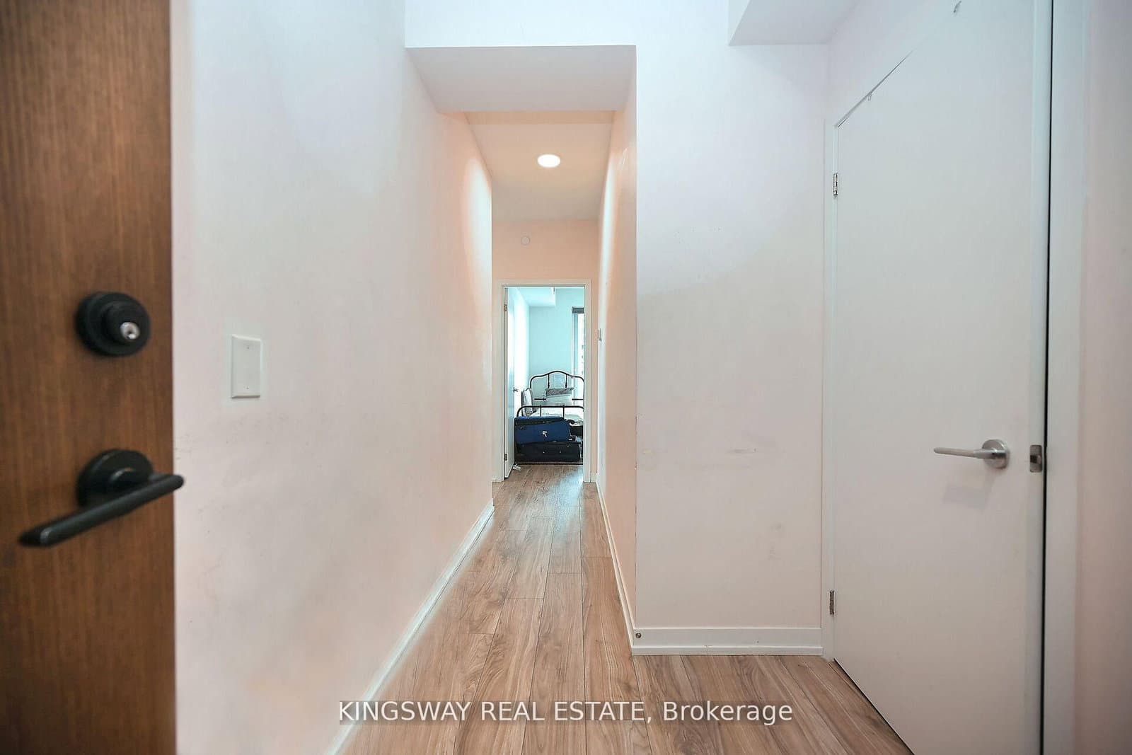 4065 Confederation Parkway, Unit 1410 thumbnail 6