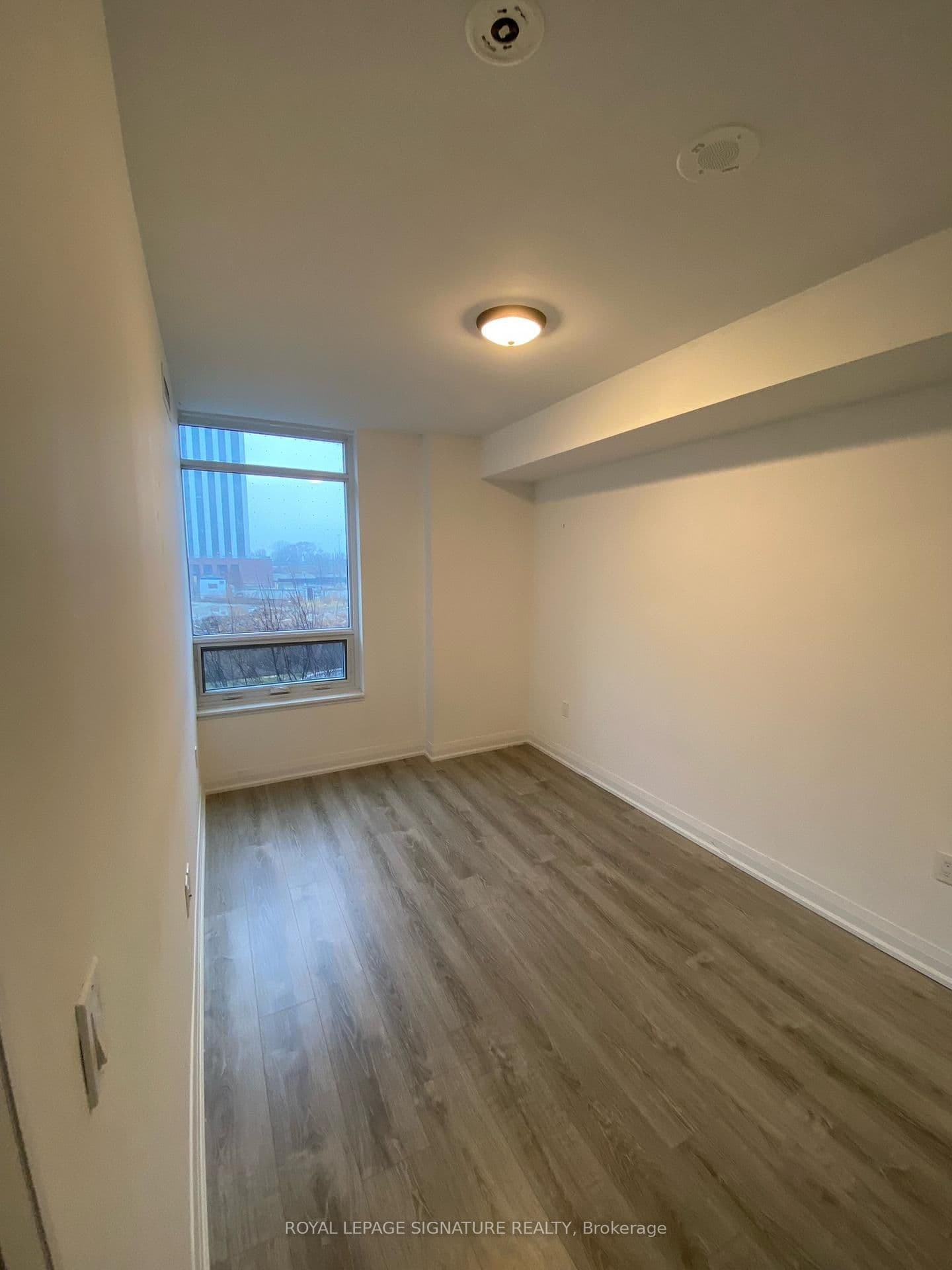 30 Gibbs Road, Unit 104 thumbnail 5