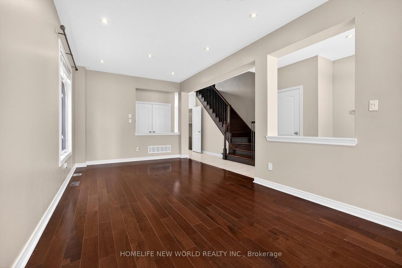 5313 Longford Drive thumbnail 9