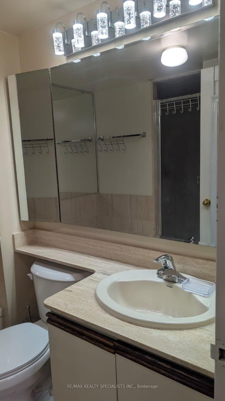 20 Cherrytree Drive, Unit 505 thumbnail 3