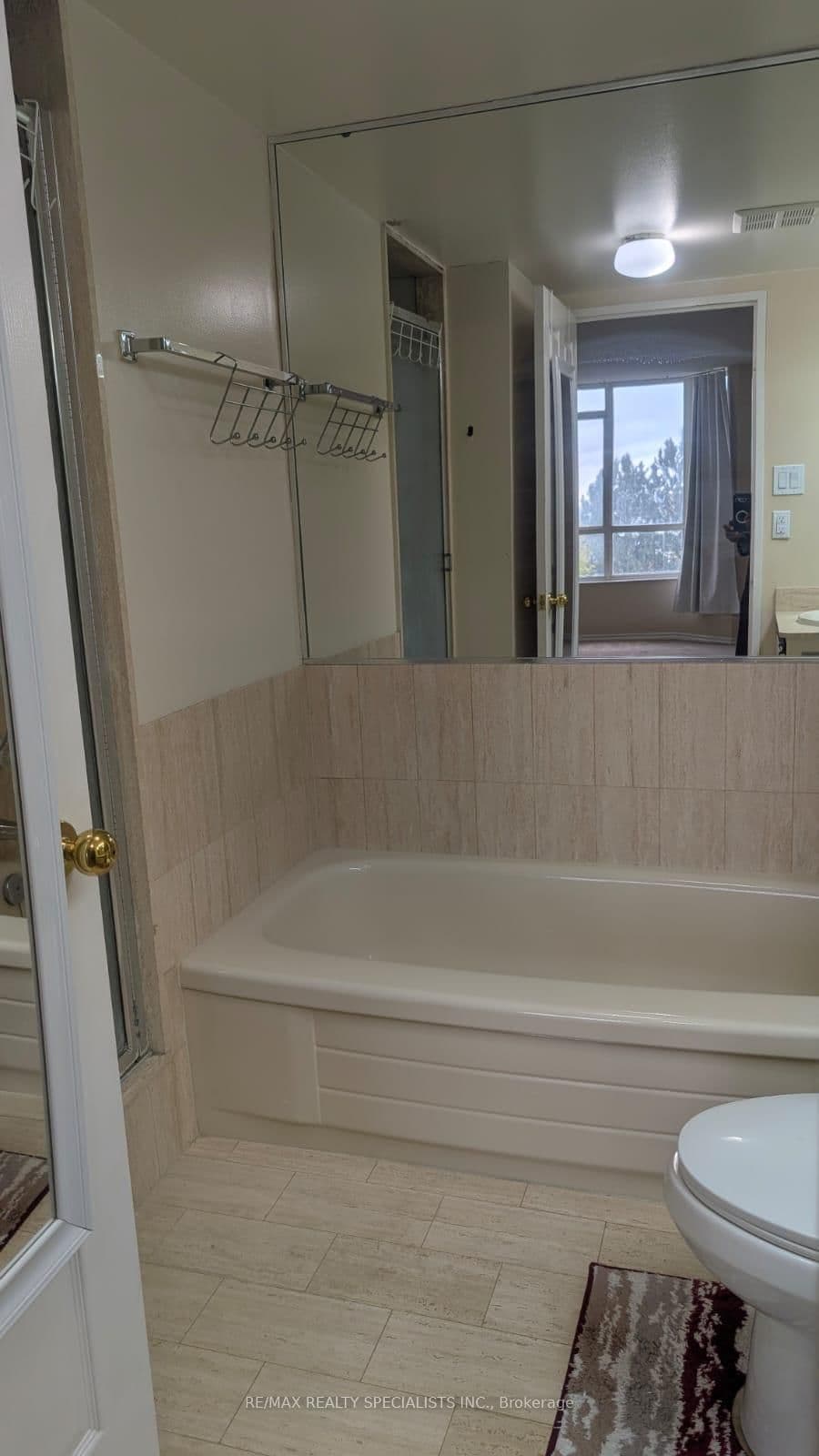 20 Cherrytree Drive, Unit 505 thumbnail 6