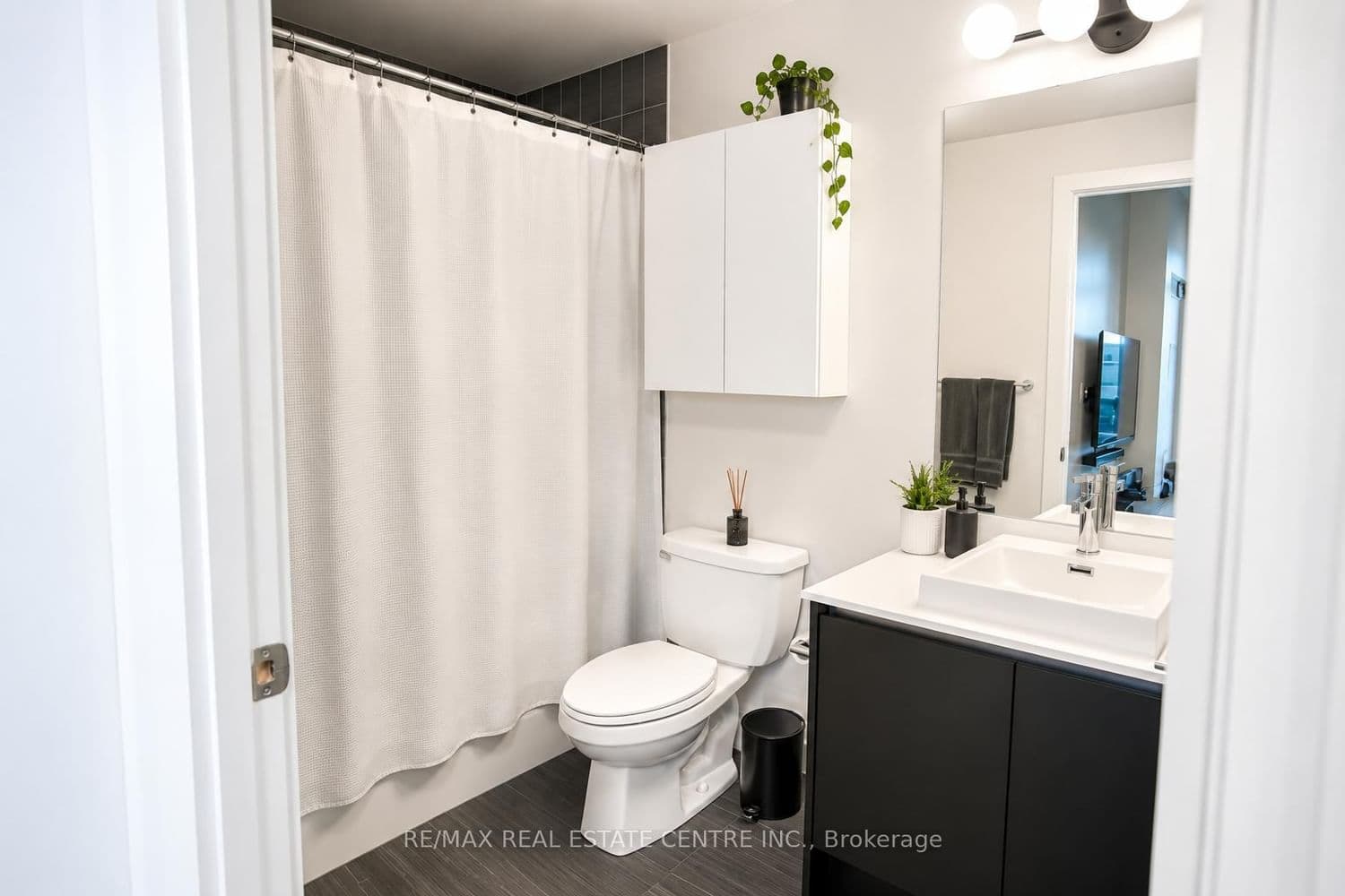 251 Manitoba Street, Unit 519 thumbnail 11