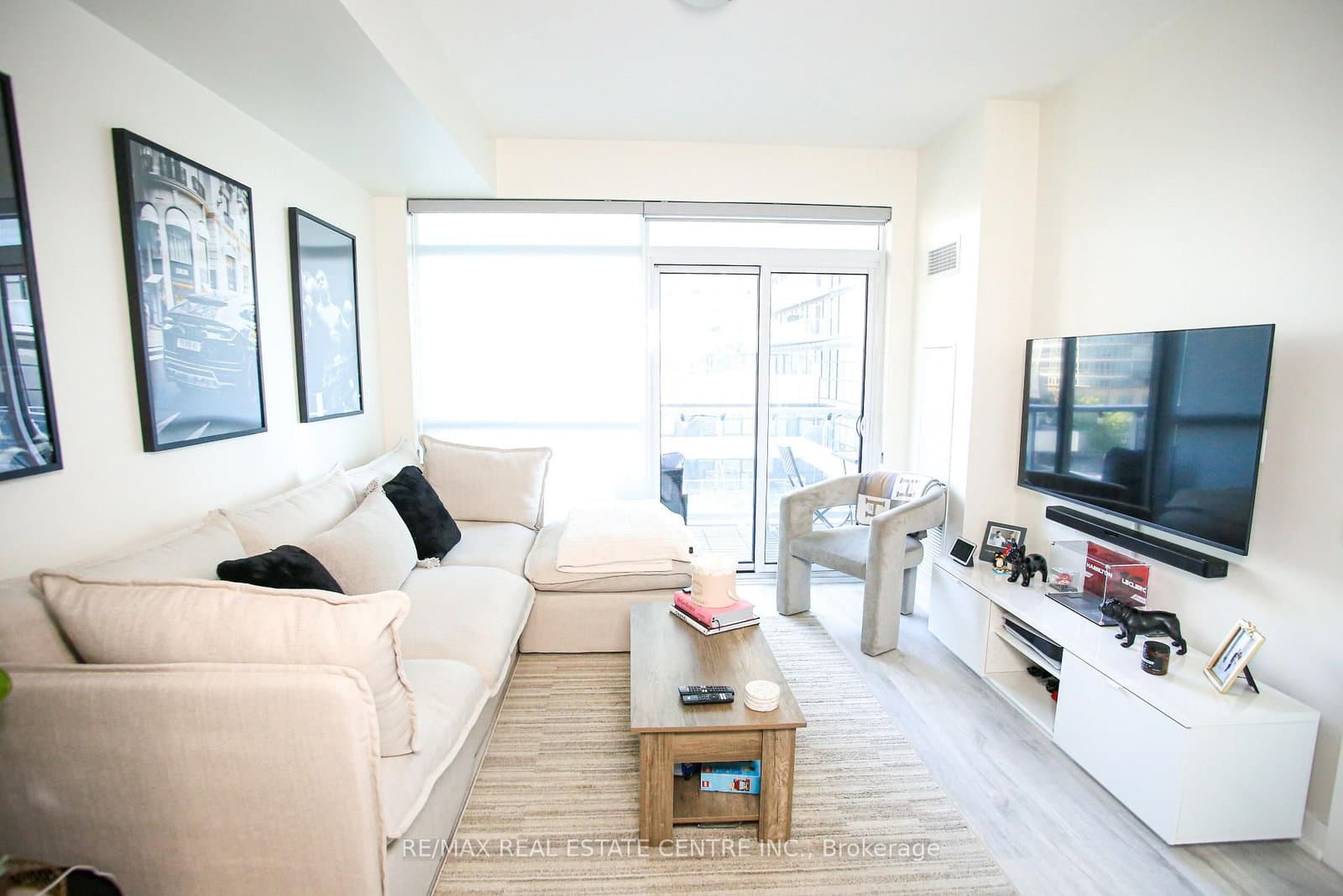 251 Manitoba Street, Unit 519 thumbnail 8