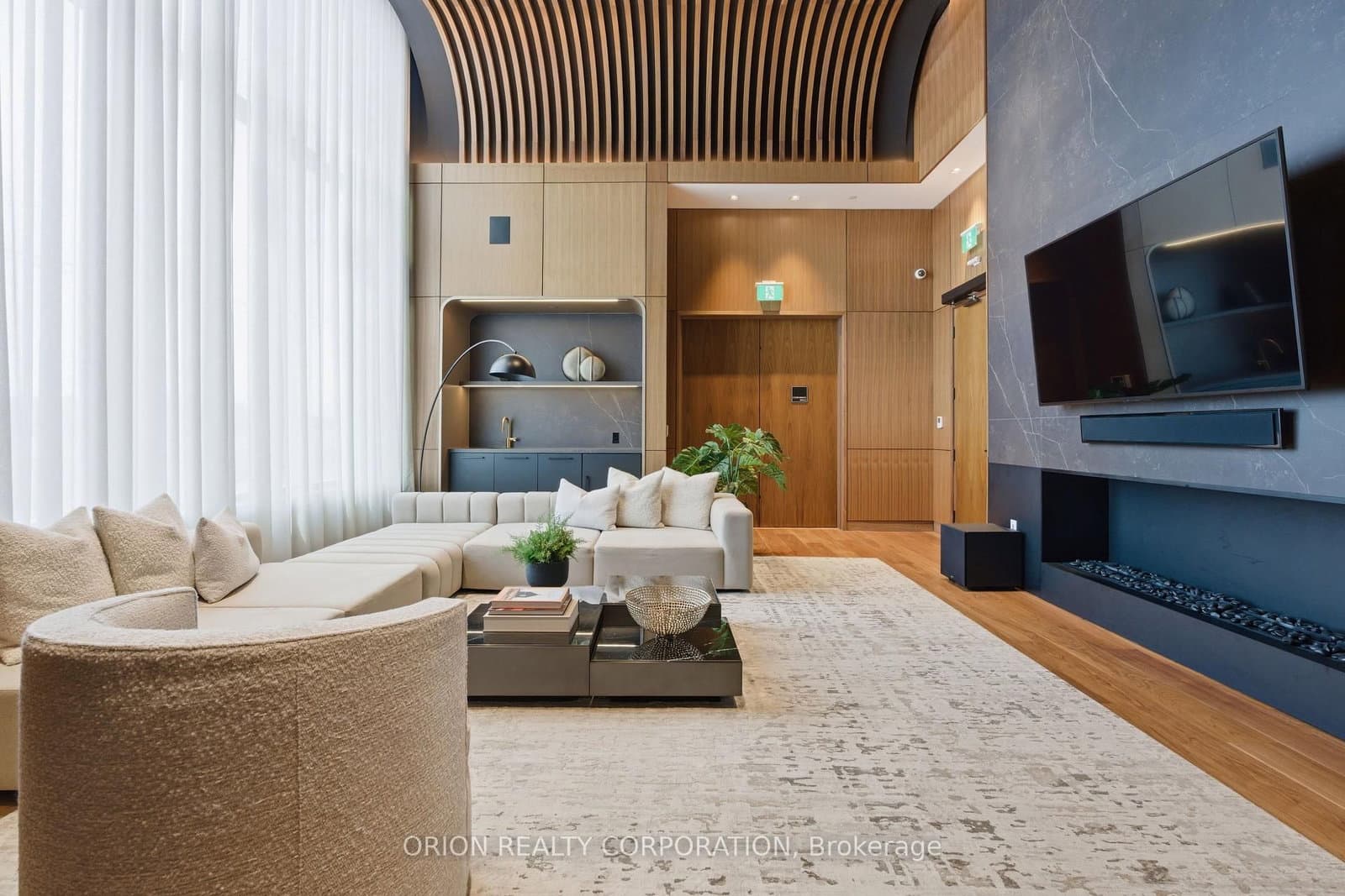 3240 Wiliam Coltson Avenue, Unit 527 thumbnail 6