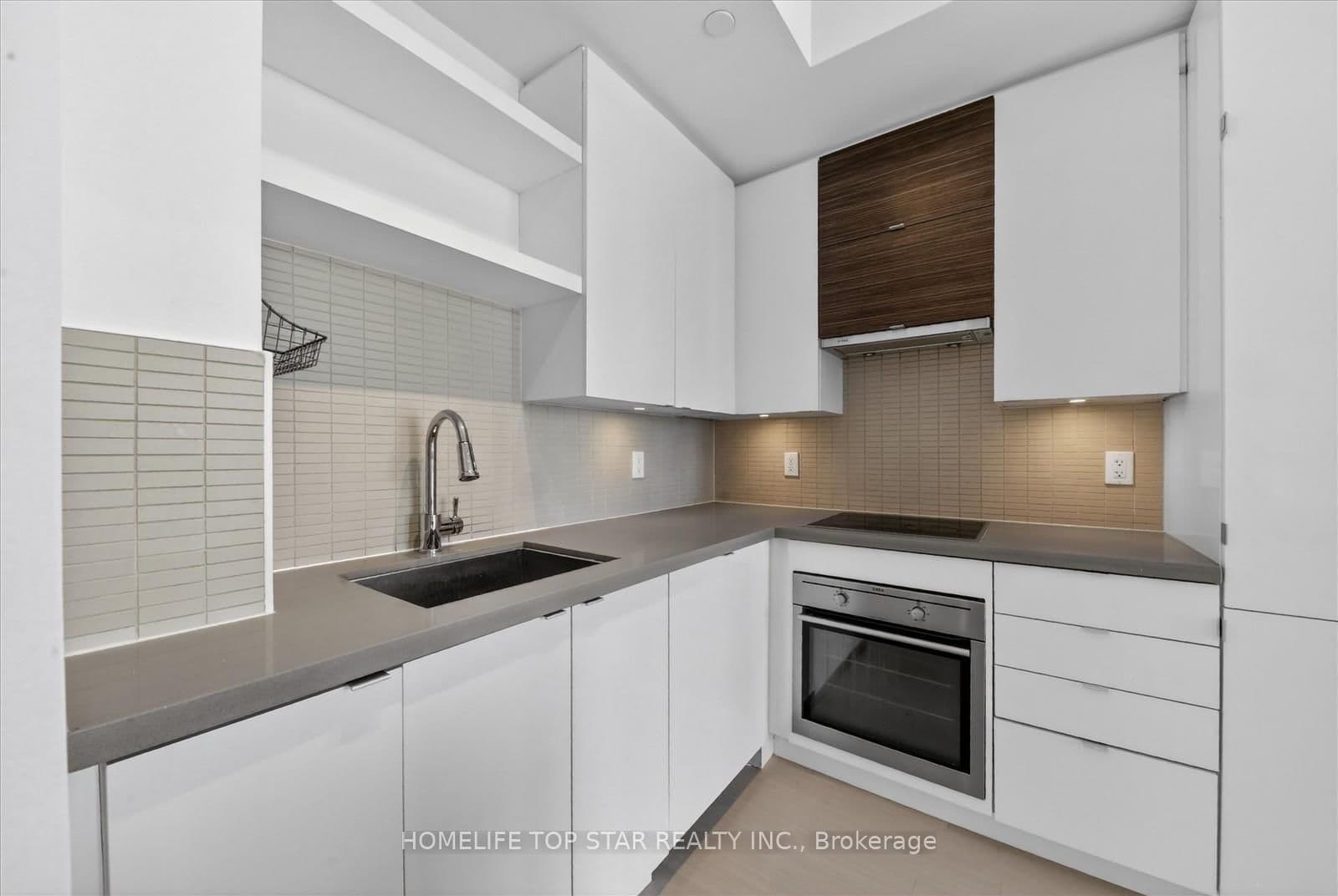 59 NW Annie Craig Drive NW, Unit 2208 thumbnail 17