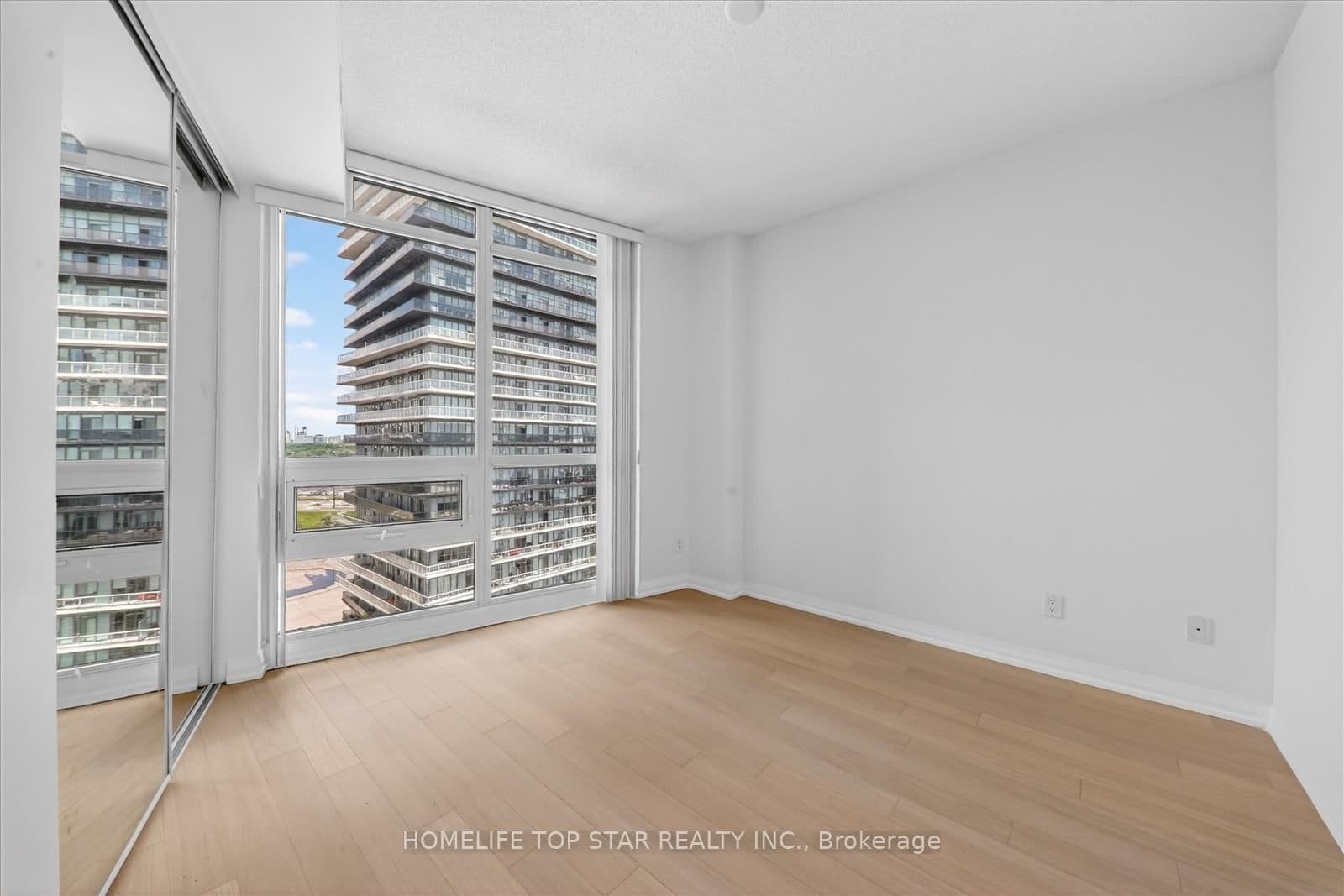 59 NW Annie Craig Drive NW, Unit 2208 thumbnail 20