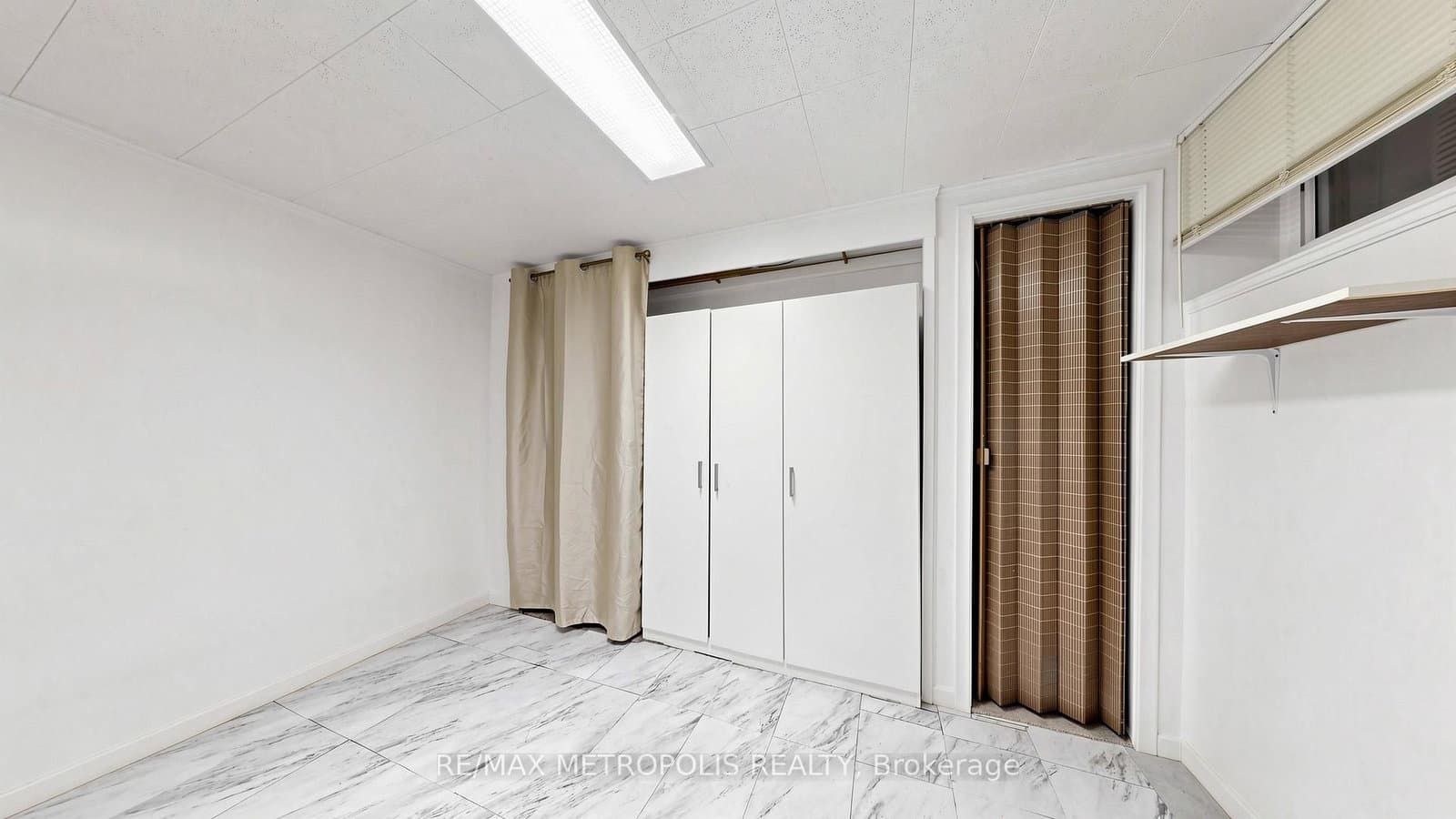 1 Council Crescent thumbnail 34