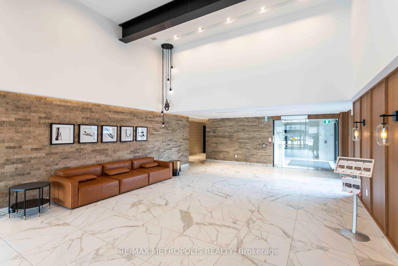 2300 St Clair Avenue W, Unit 407 thumbnail 20
