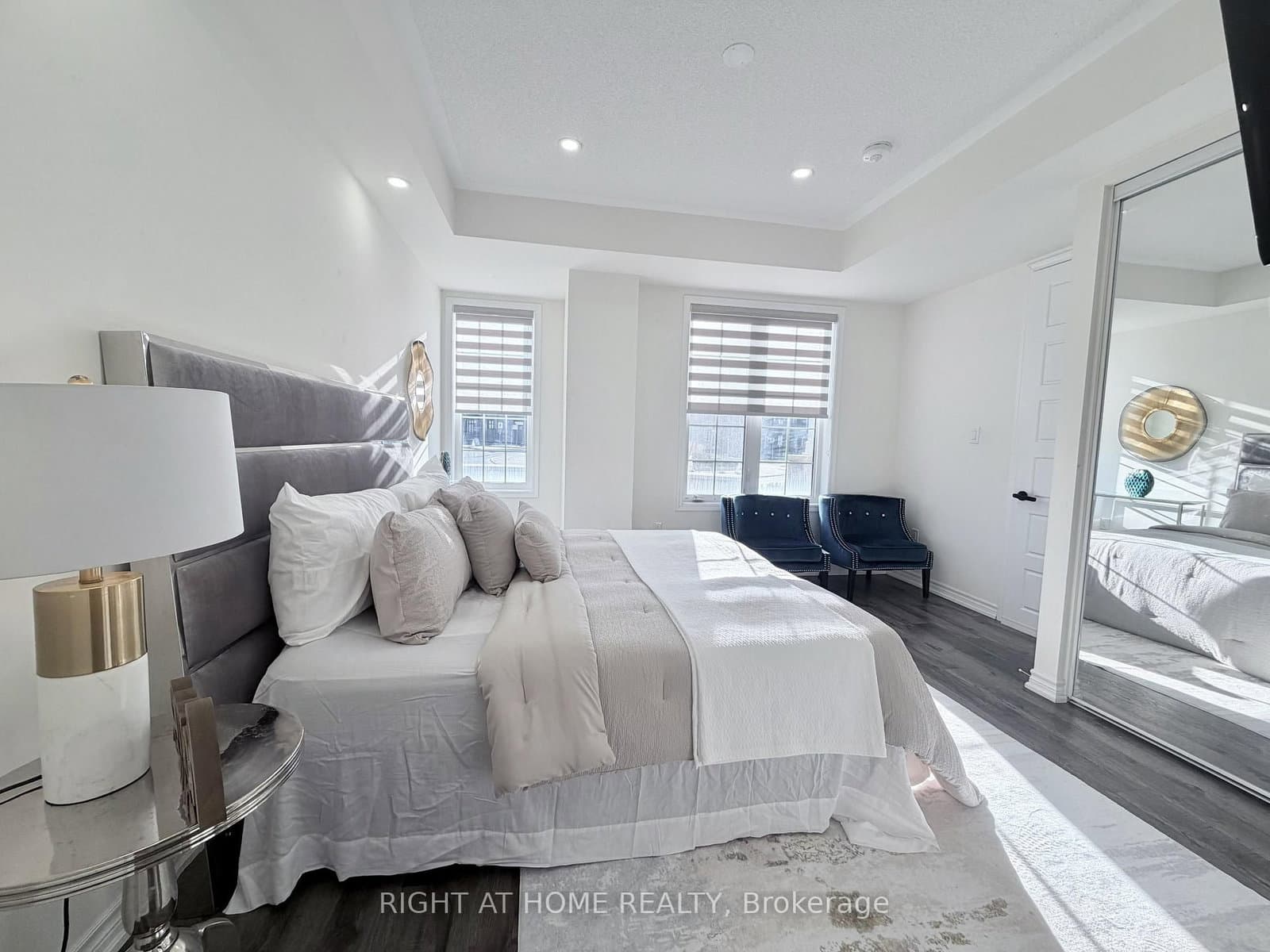 1222 Rose Way, Unit 21 Main thumbnail 2