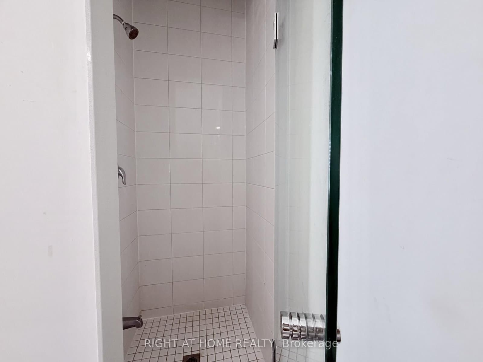 1222 Rose Way, Unit 21 Main thumbnail 4
