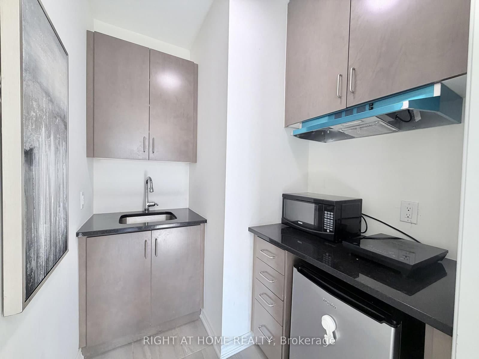 1222 Rose Way, Unit 21 Main thumbnail 5