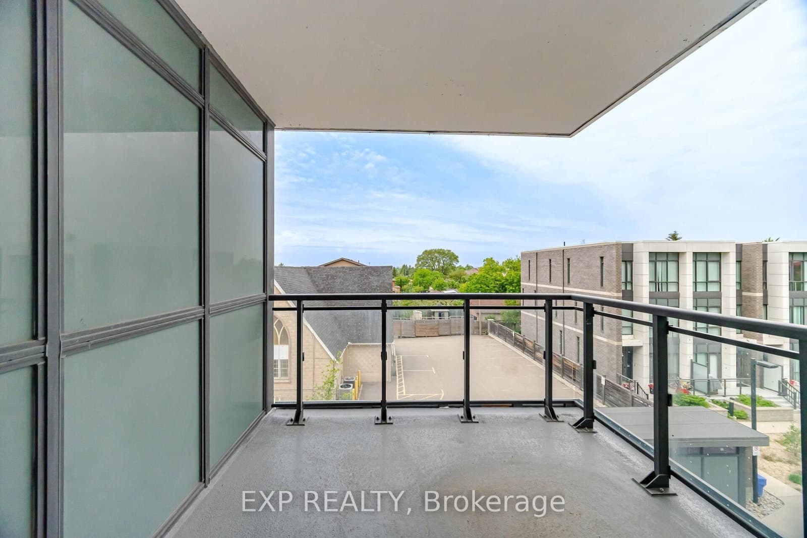 16 McAdam Avenue, Unit 306 thumbnail 19