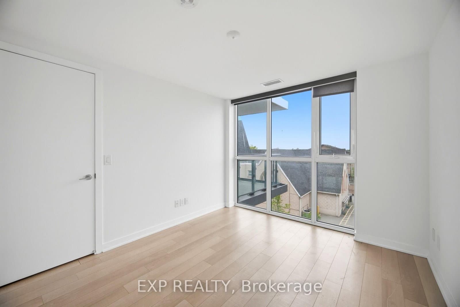 16 McAdam Avenue, Unit 306 thumbnail 24