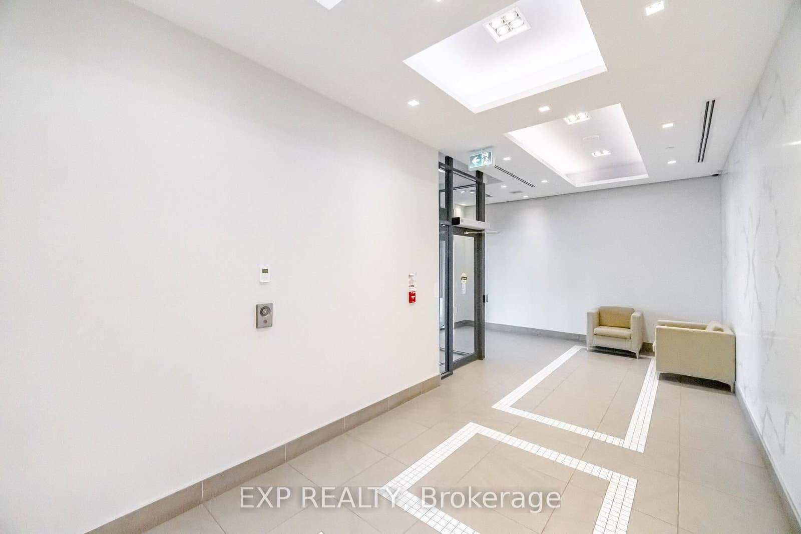 16 McAdam Avenue, Unit 306 thumbnail 6