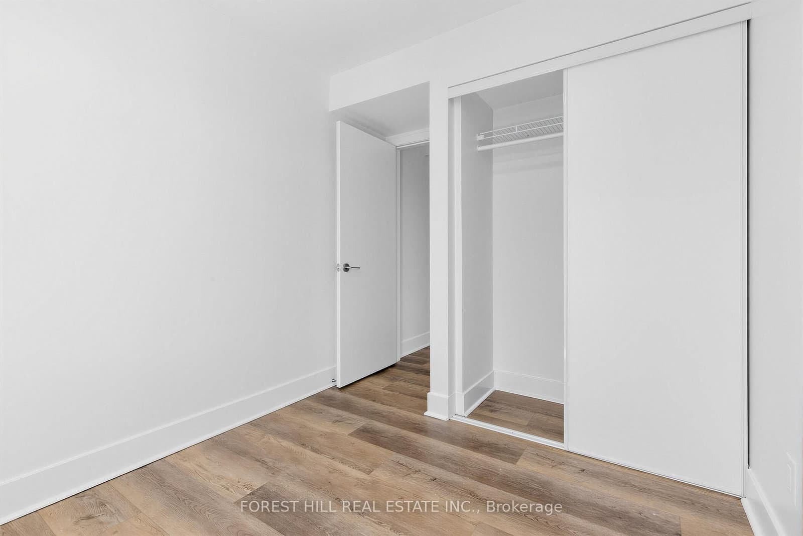 40 Ed Clark Gardens, Unit 2 thumbnail 14