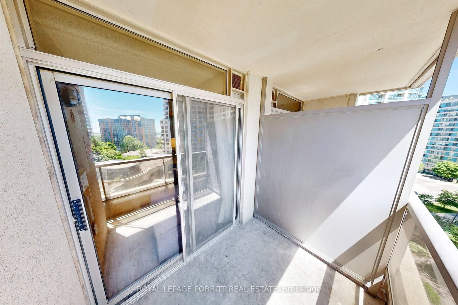 3888 Duke Of York Boulevard, Unit 927 thumbnail 25